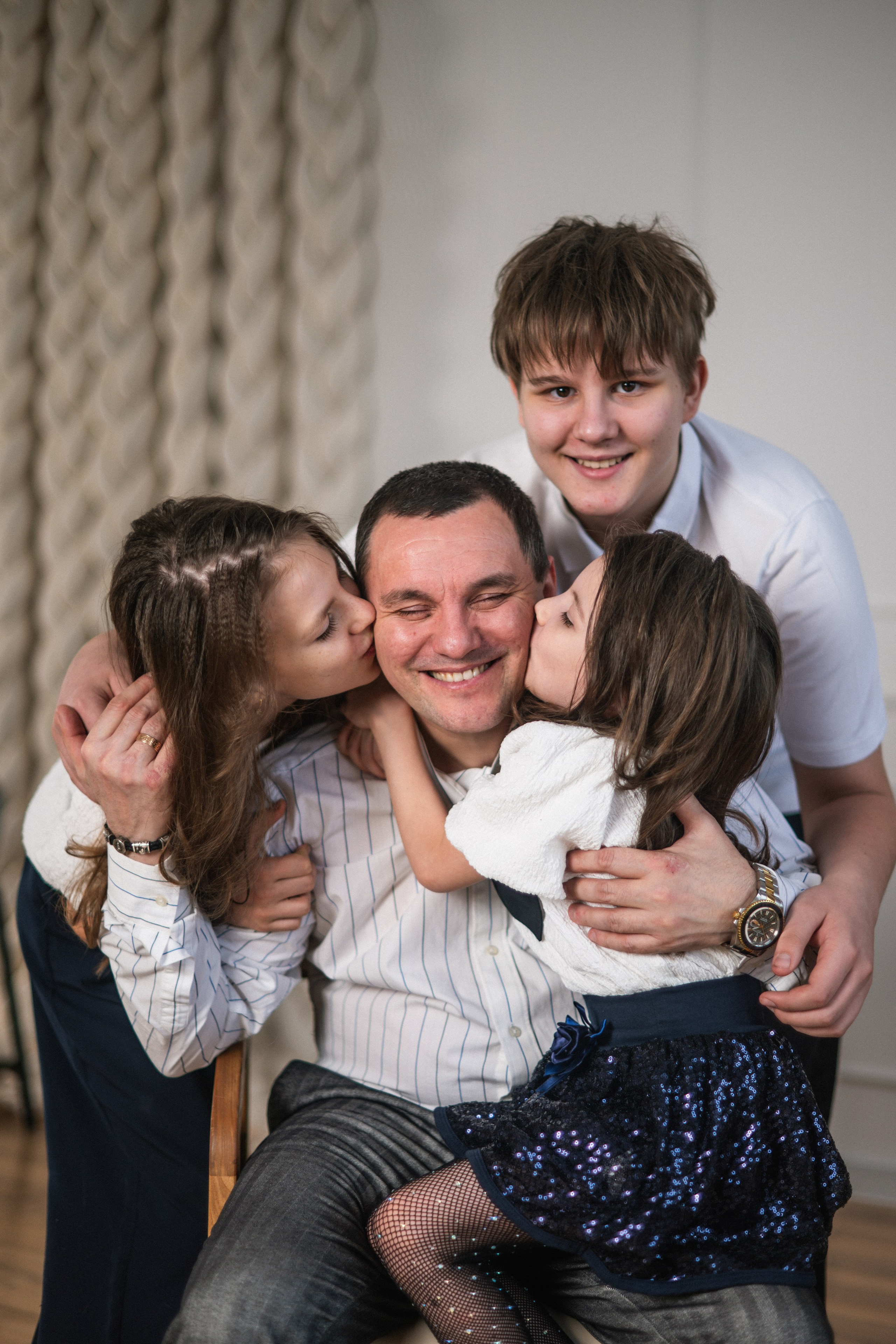 Семейная Фотосессия. Я Ольга Казанцева, фотографирую снимаю ваши киноистории и печатаю фото и цифровые портреты на холсте