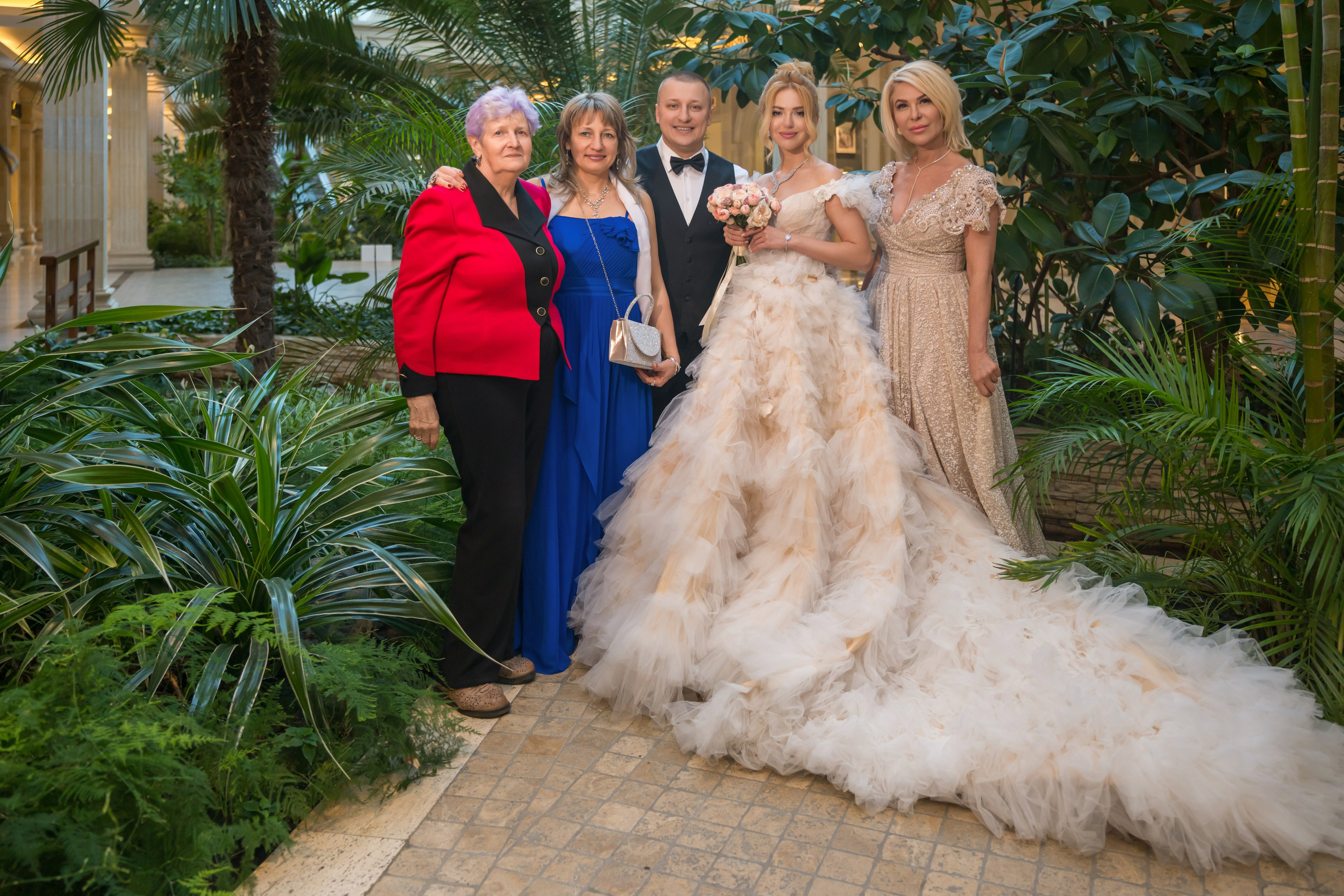 Виктор & Кристина. Семейный и контент фотограф в Москве Alira