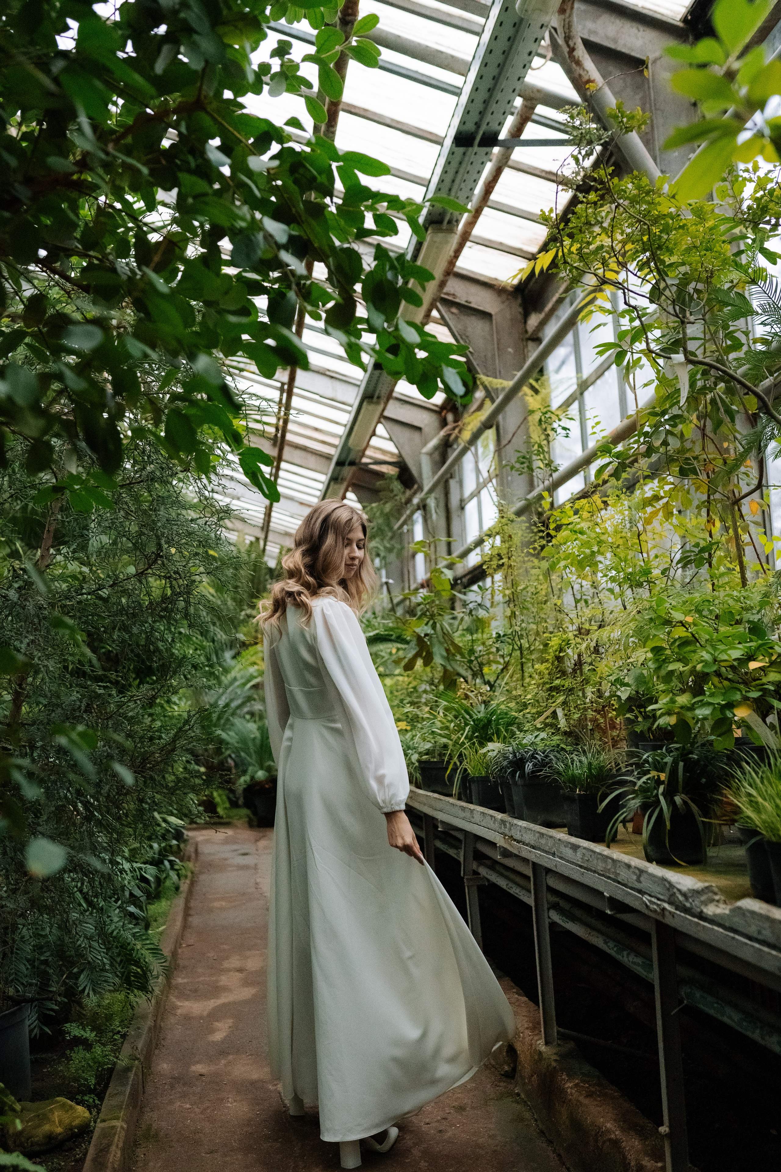 Свадебная фотосессия в оранжерее, Москва. Свадебный фотограф в Москве Анна Полушина