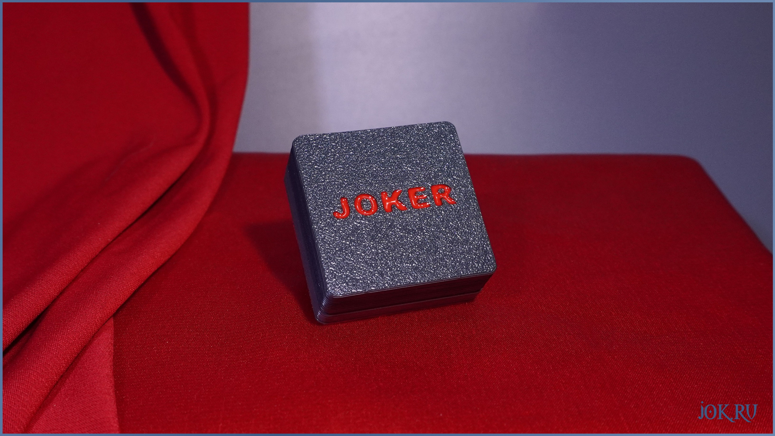 Подарочные футляры из пластика с вашим именем или эмблемой изготовим на заказ в Joker-Studio