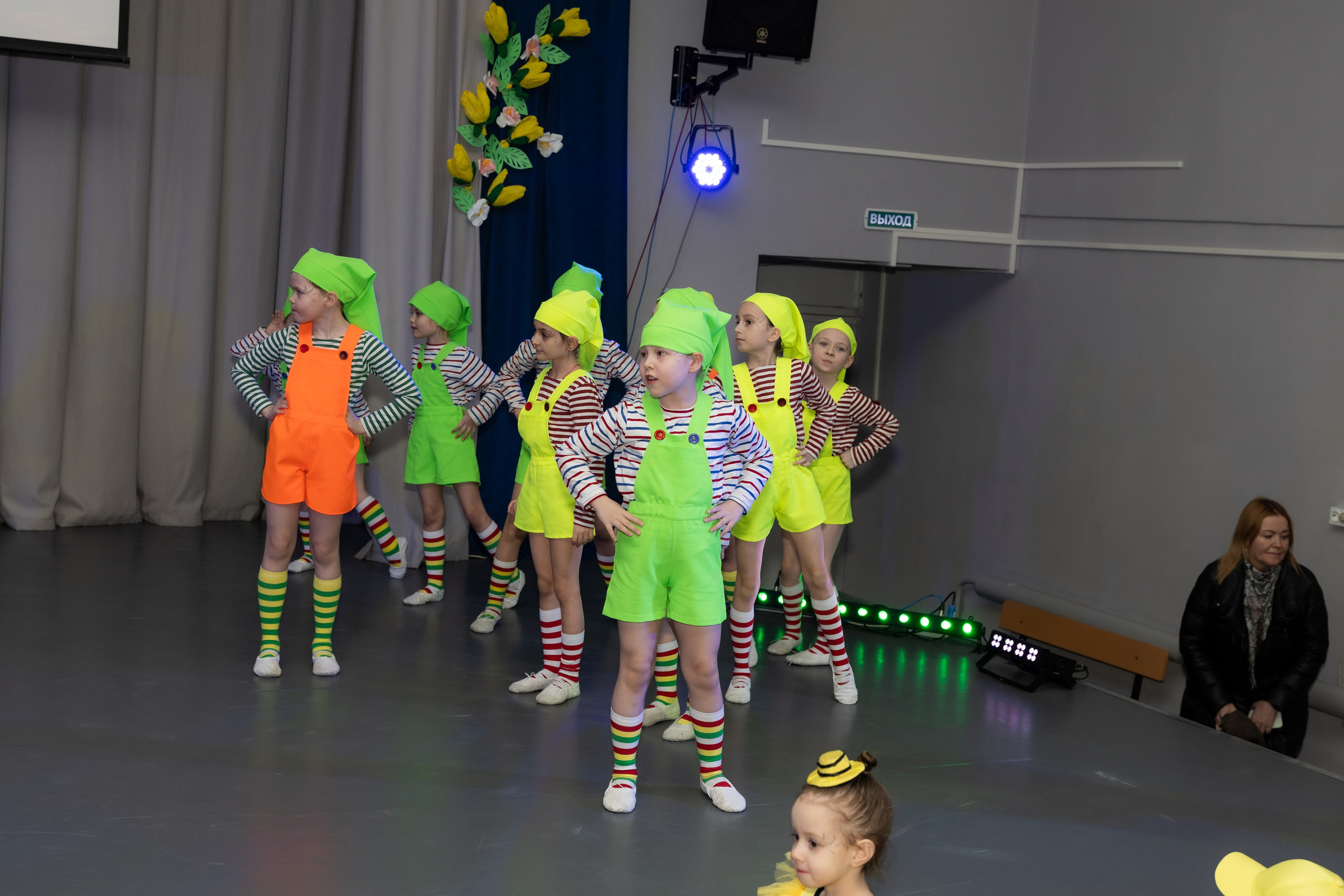 Танцевальный коллектив. Рыжий Фотограф Иркутск