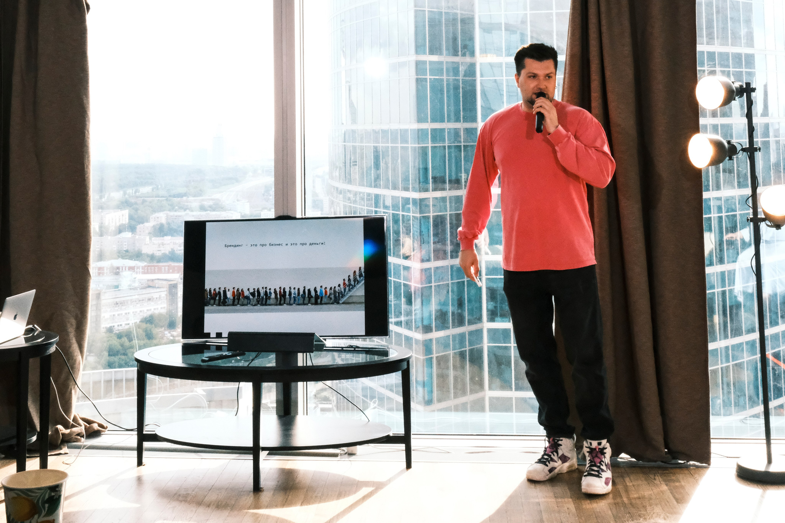 ROST100_ БИЗНЕС КВАРТИРНИК. Индивидуальная фотосъёмка в Москве. Фотограф Василиса Тарасова