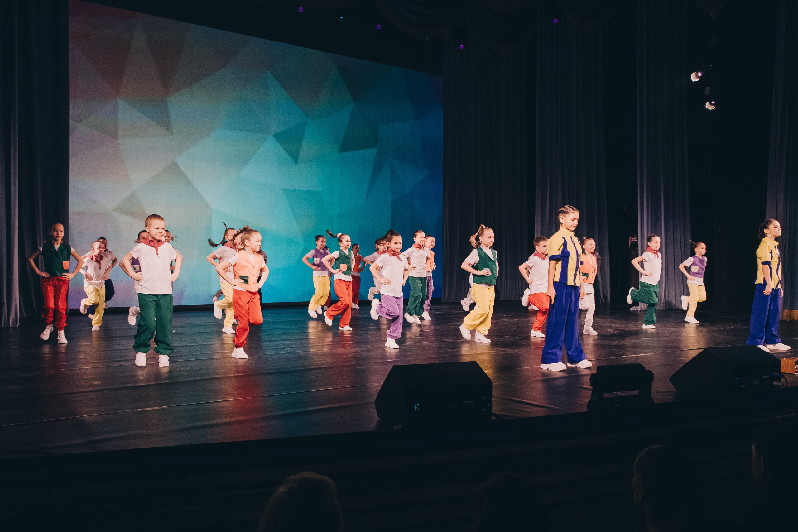 Танцевальный концерт. Фотограф в Иркутске Анна Мирошникова