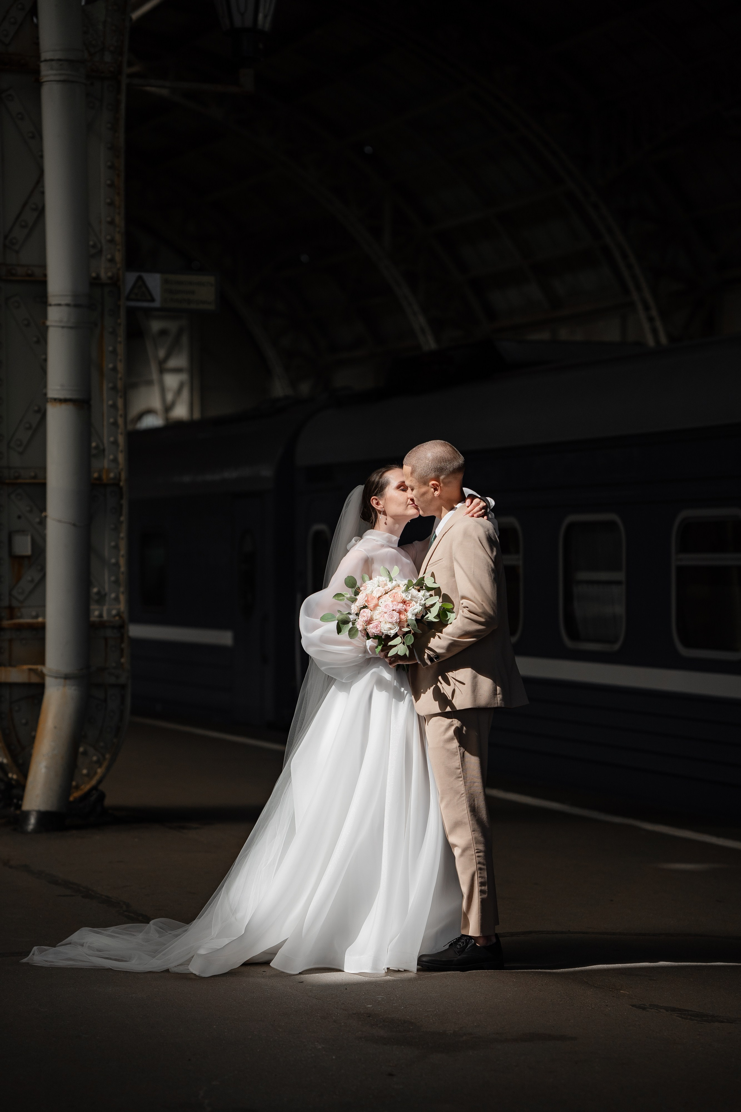 Места для фотосессии зимой в плохую погоду в Санкт-Петербурге. Свадебный фотограф Александр Невский в Санкт-Петербурге