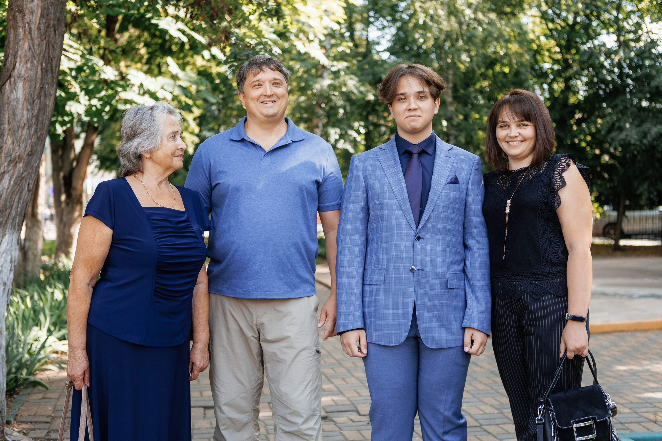 Выпускной Гимназия 12 2024 г. Свадебный и портретный Фотограф в Липецке Дмитрий Котюков