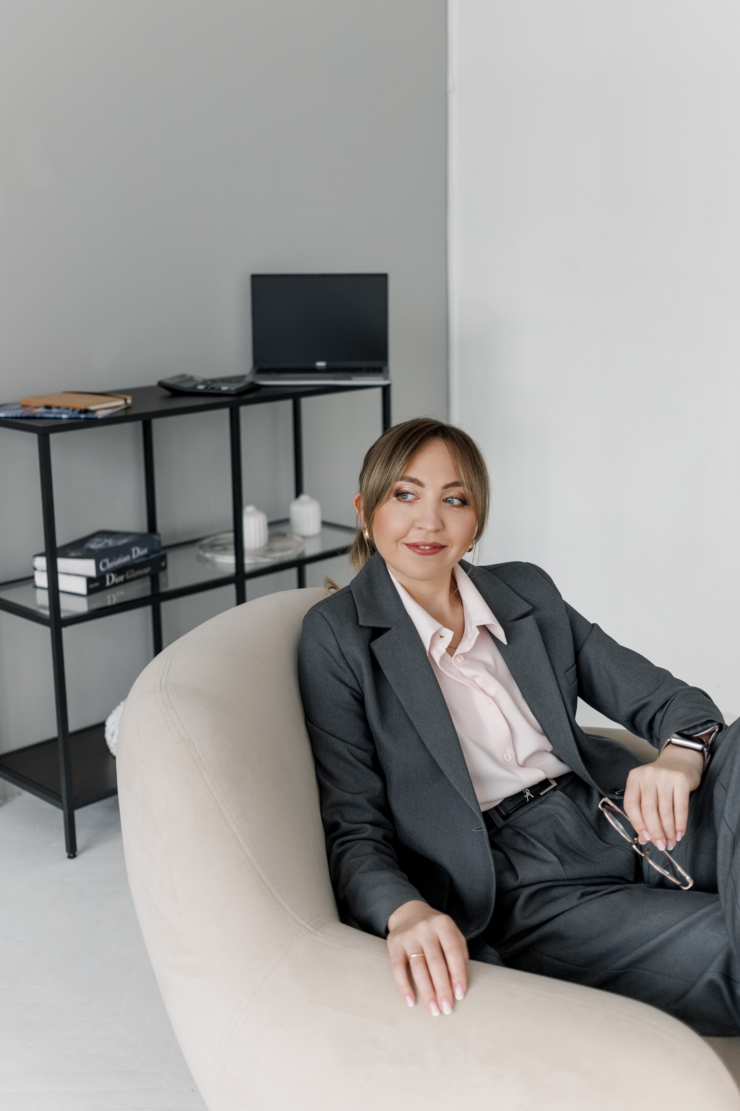 Контентная фотосессия для бухгалтера. КОНТЕНТ ФОТОГРАФ