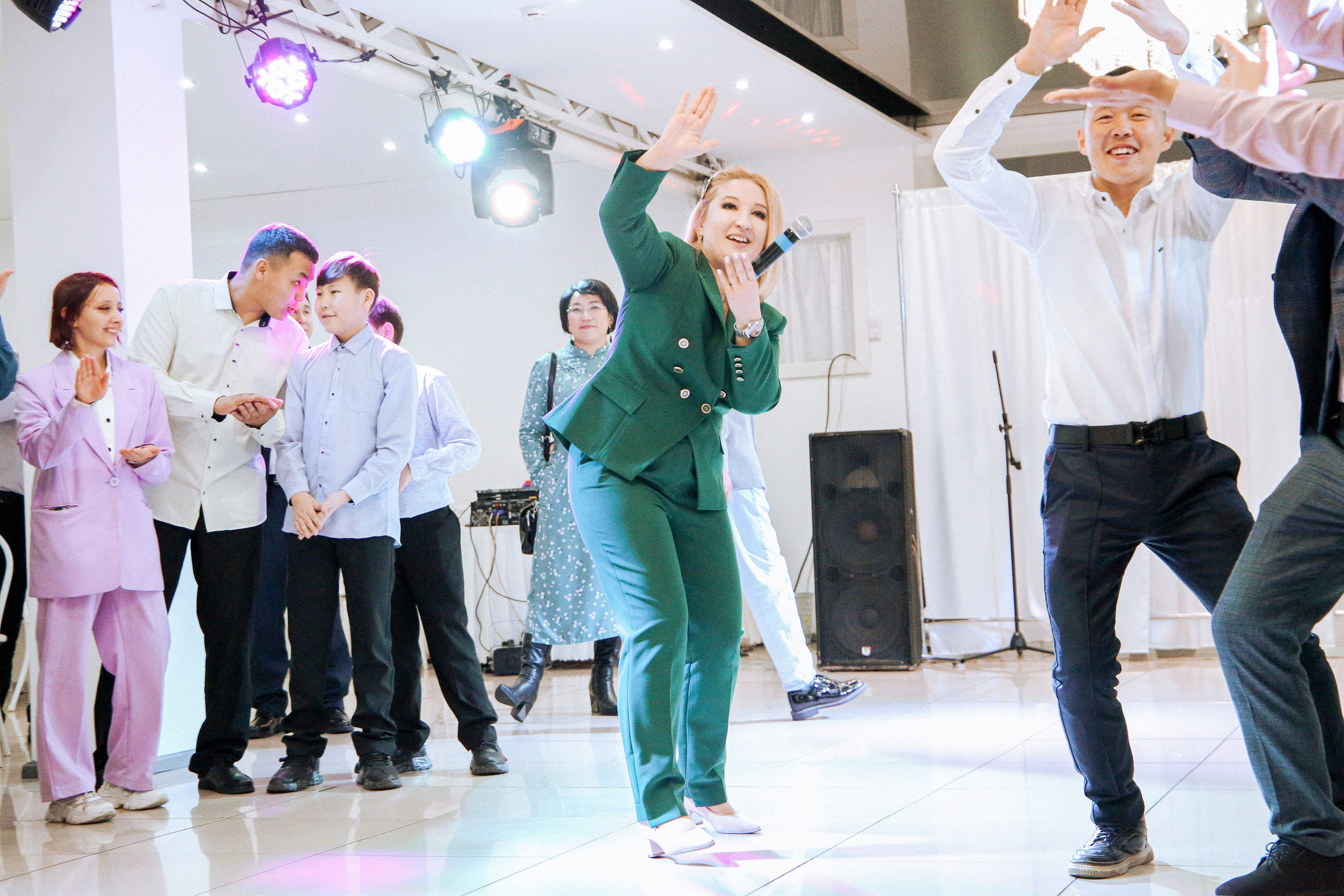 Lidia and Vasily. Свадебный и Школьный фотограф Улан-Удэ Бурятия Джулия Топоева Выпускные альбомы Фотограф на мероприятие