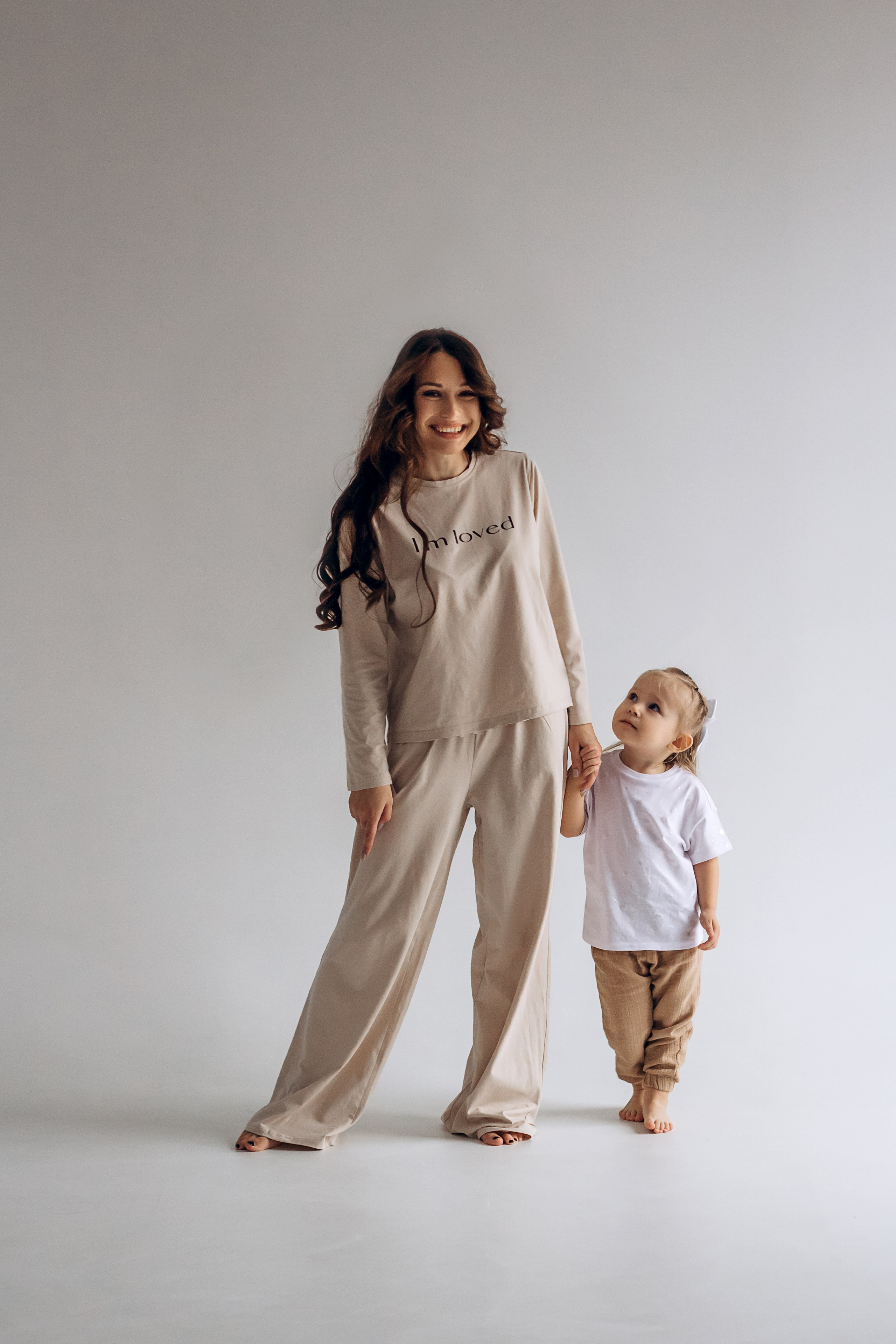 Мама и дочь Вика и Ева. Семейный фотограф в Ростове-на-Дону Безкишкина Татьяна