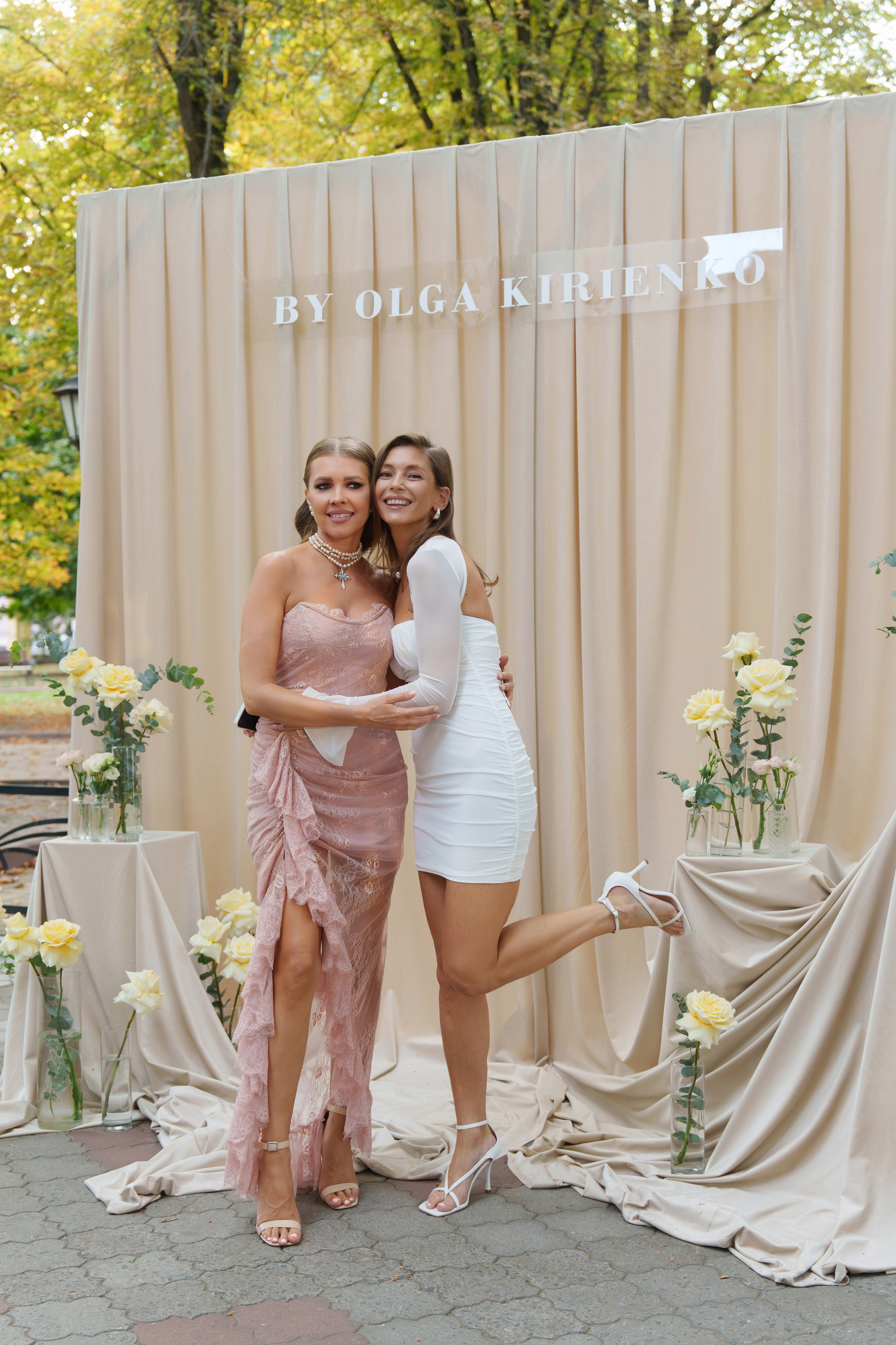 BY OLGA KIRIENKO. Свадебный и репортажный фотограф Элина Козырьянова