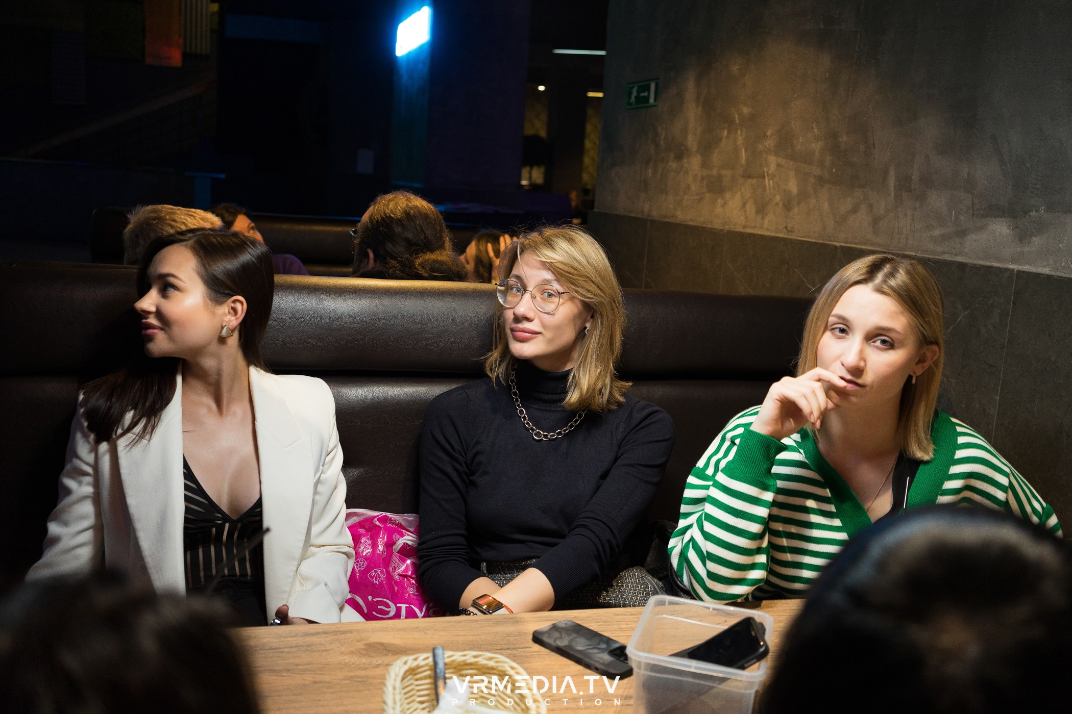 Эйнштейн Party в баре «Друзья»