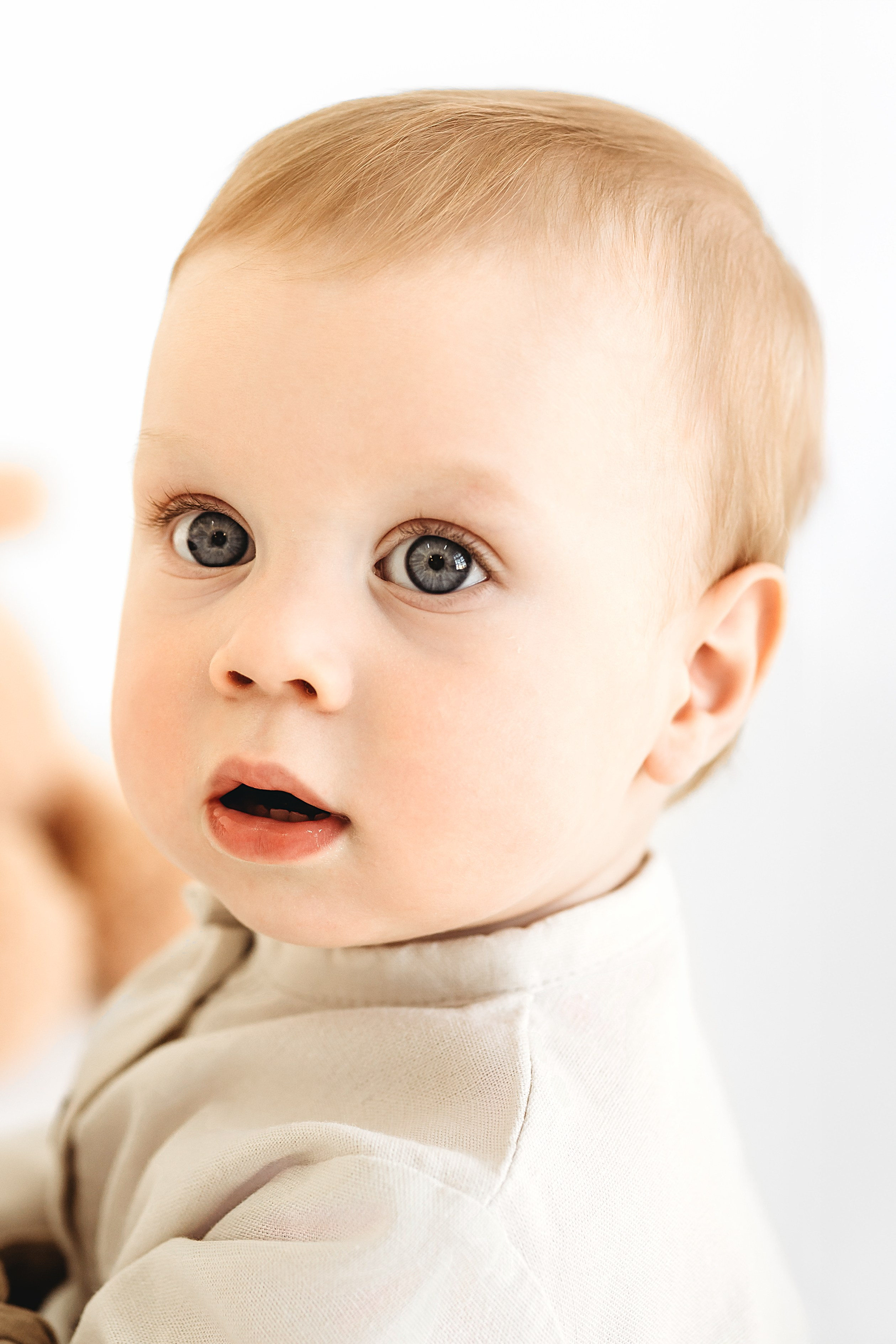 Иван. Детский фотограф. Белый минимализм. Москва. Татьяна Тремасова