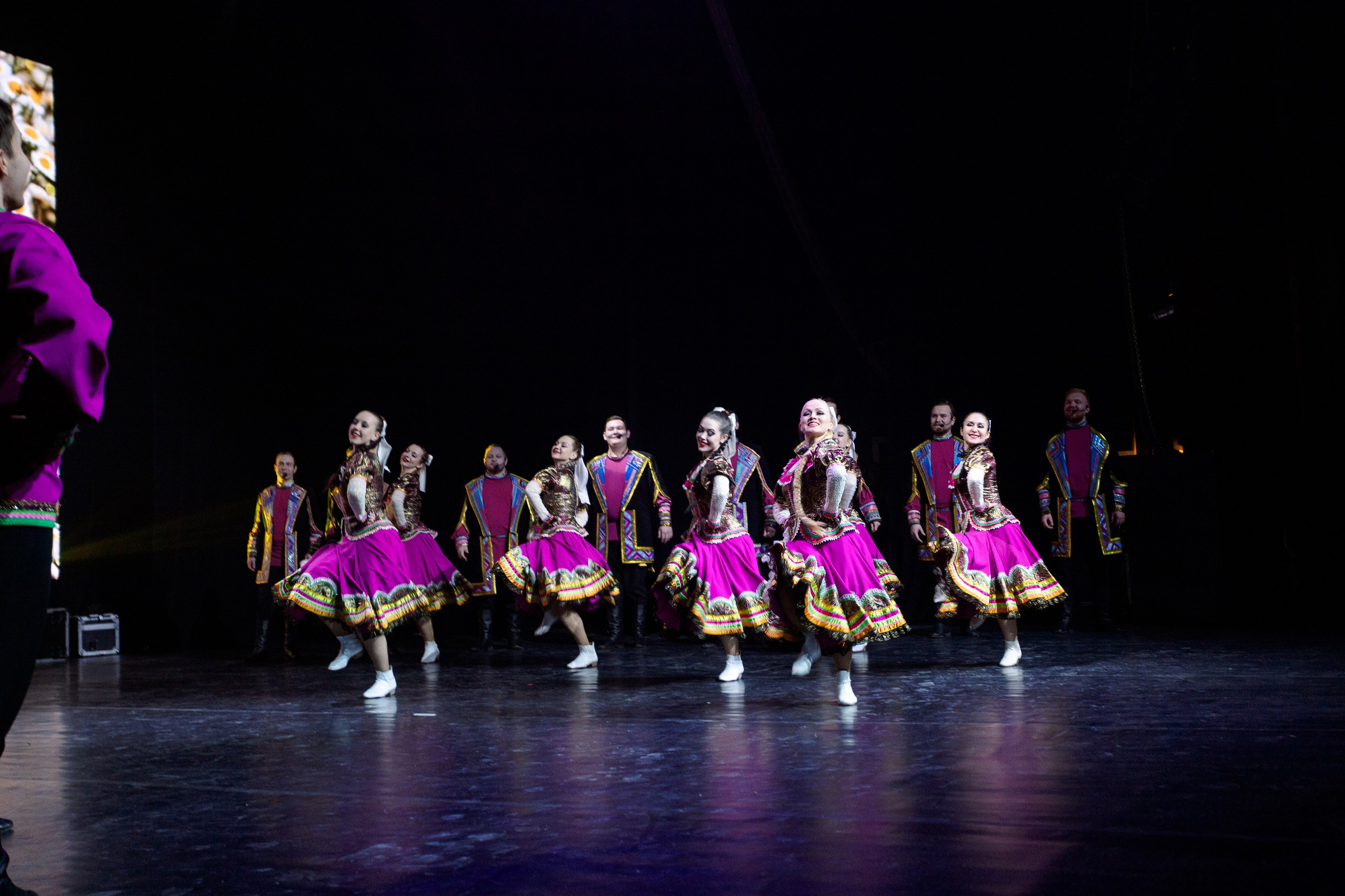 РЕПОРТАЖ: НОВЫЙ ГОД В ДК МЕТАЛЛУРГ. Профессиональный фотограф в Ижевске Леша Петров