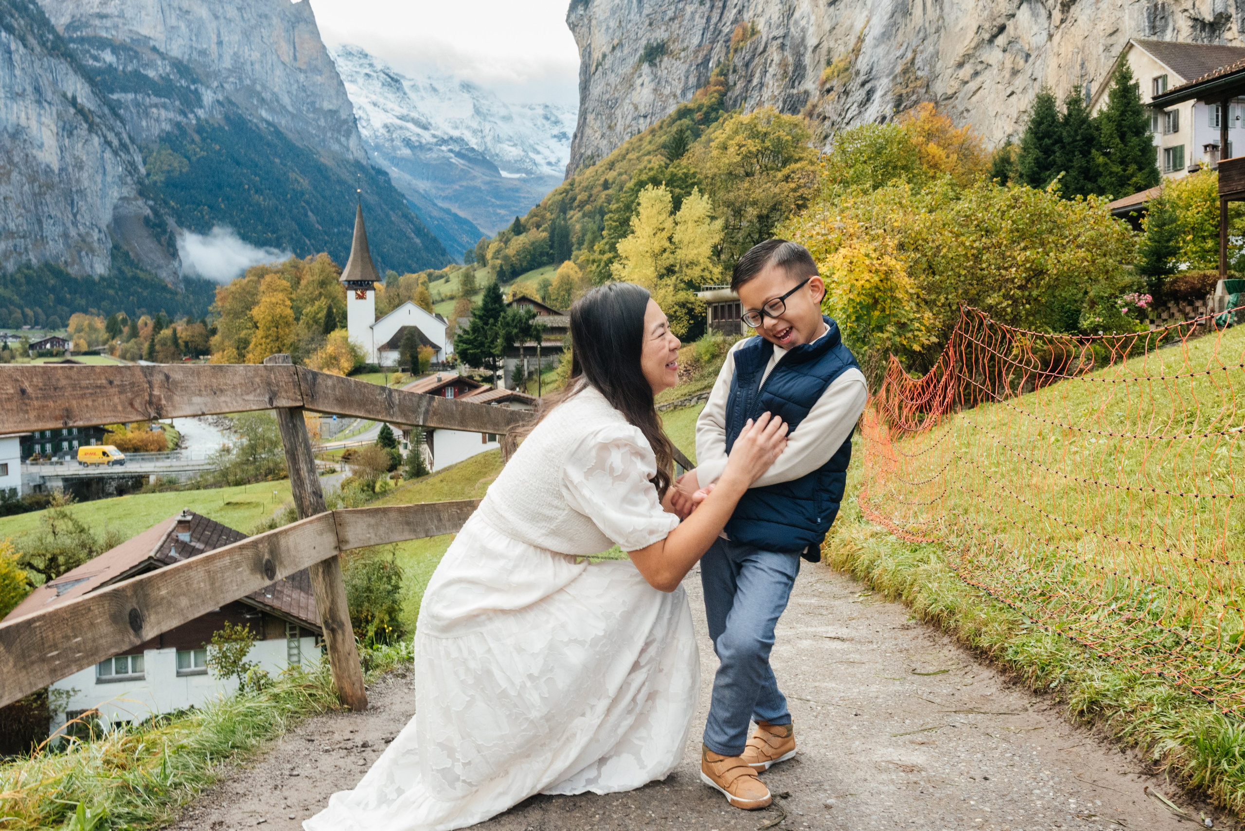 Tien, Kenny, Emily and Austin (Lauterbrunnen). Photographer in Interlaken area