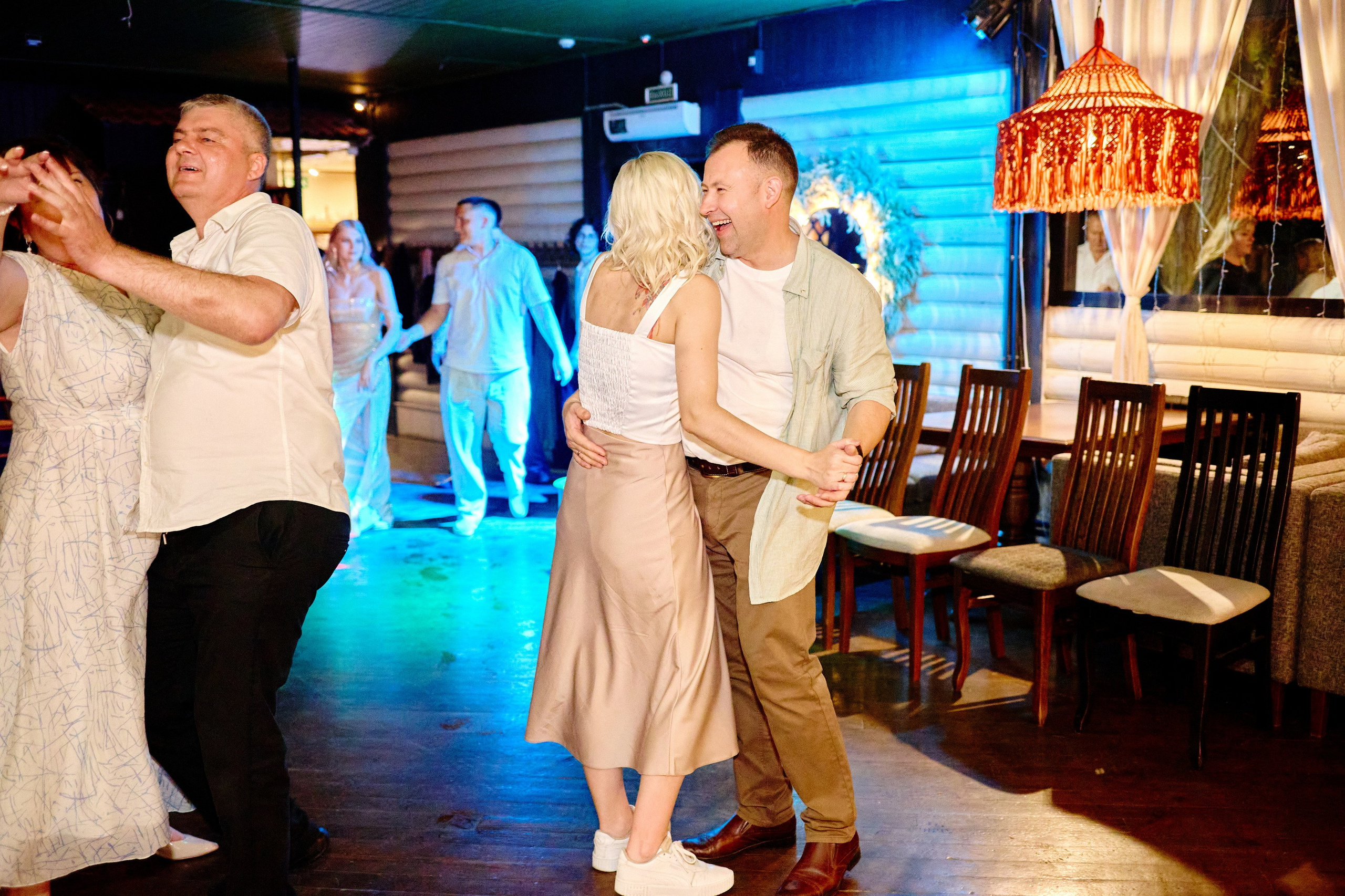 Выпускной 35 Сош. Фотограф Выпускные альбомы Таганрог Сергей Коробченко