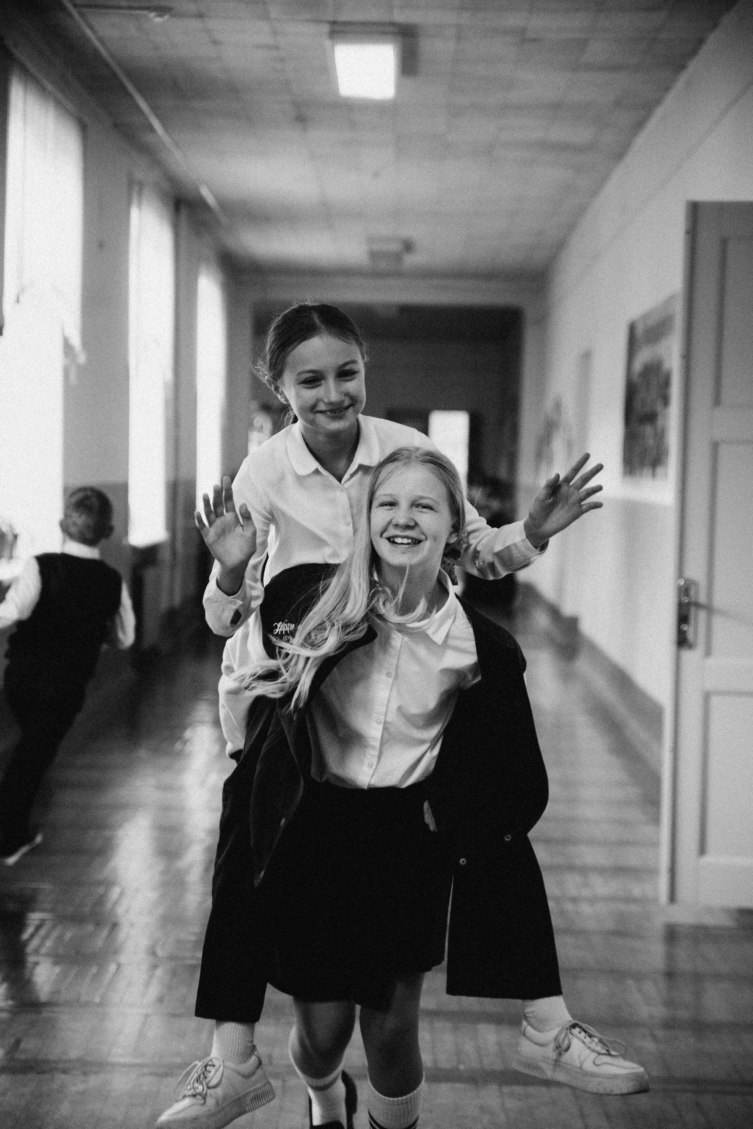 Школьные фотографии могут быть такими. Репортажный и детский фотограф в Минске