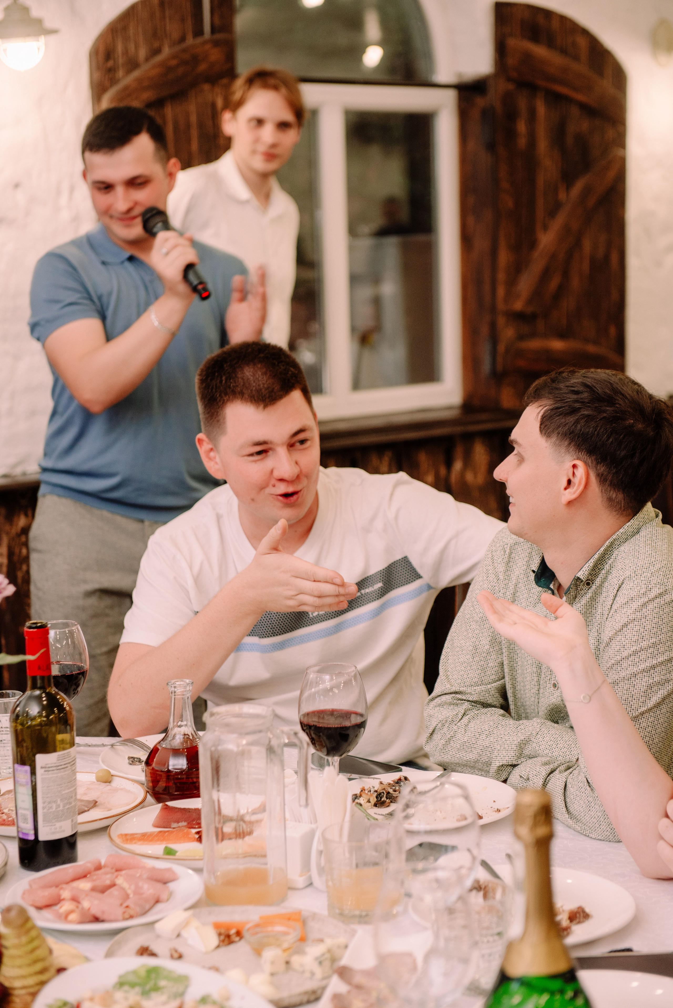 Юля и Саша — душевный банкет. Семейный и свадебный фотограф в Рязани Лиза Голованова
