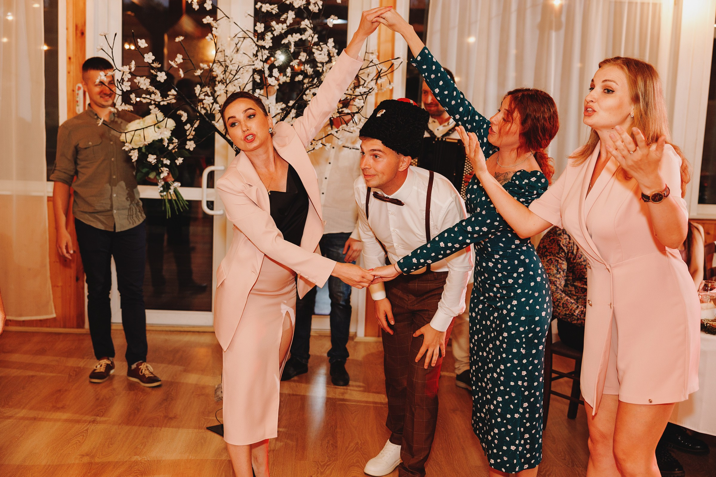 Игорь и Антонина. Свадебный фотограф и видеограф Дмитрий Горяченков