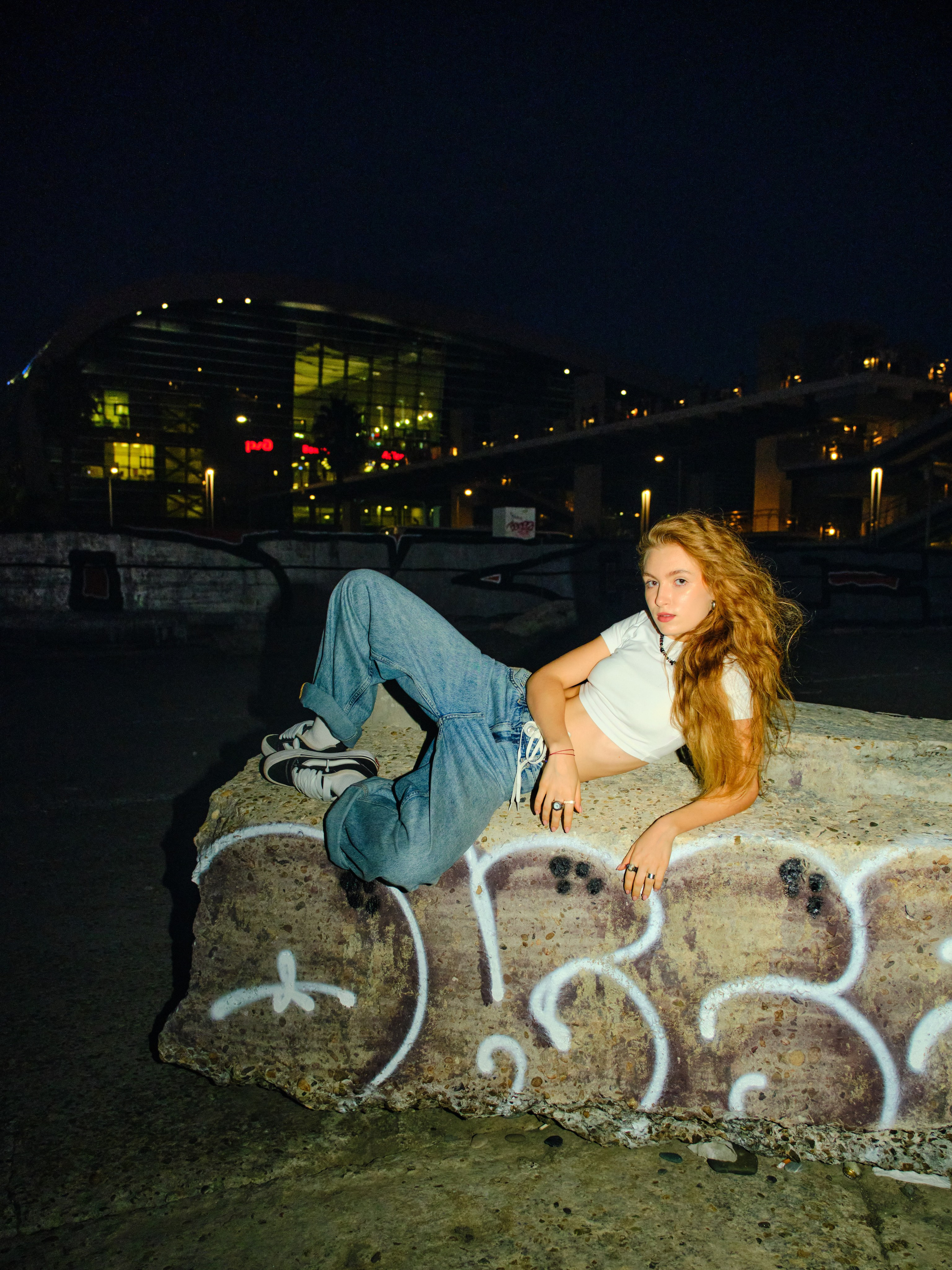 Маша со вспышкой. Главная