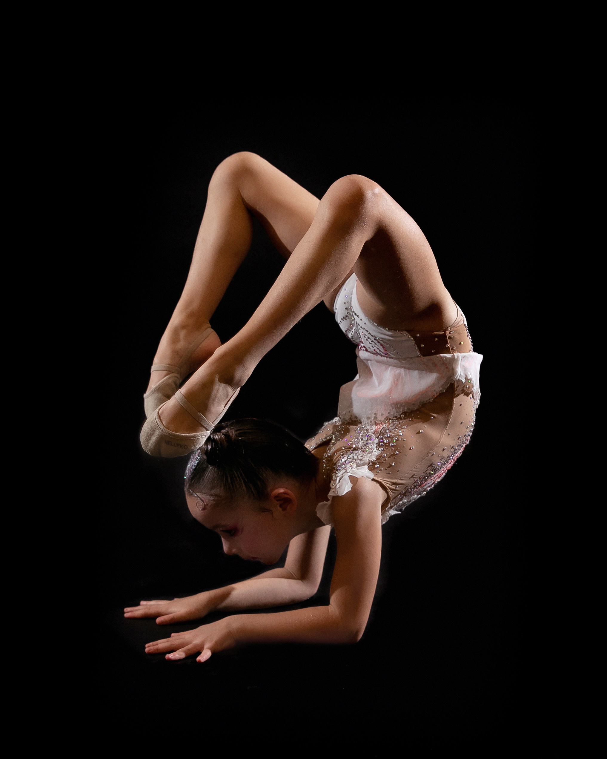 На черном фоне. Семейный фотограф в Москве