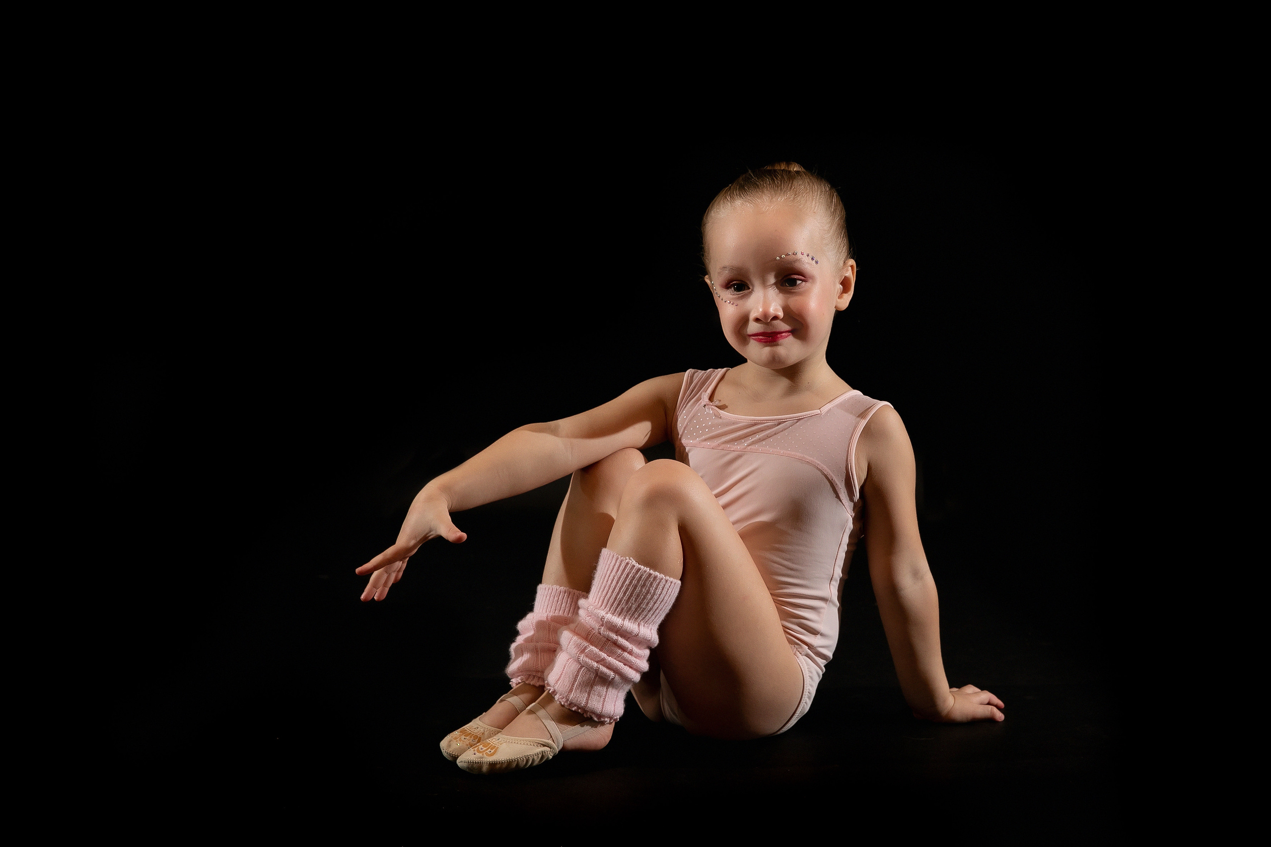 На черном фоне. Семейный фотограф в Москве