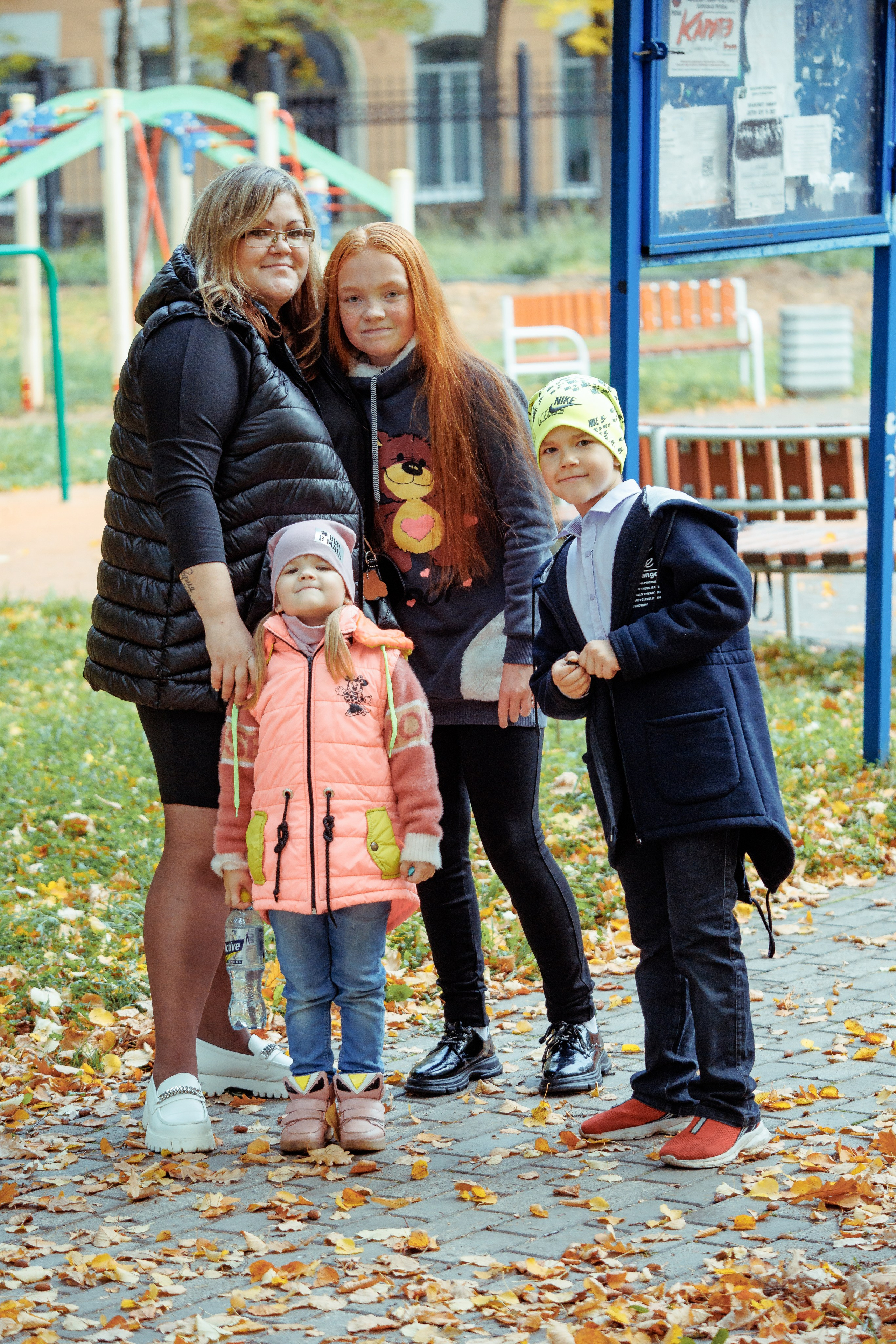 Наталья и её дети. Свадебный и семейный фотограф в г. Волхов Алексей Кочерыжкин