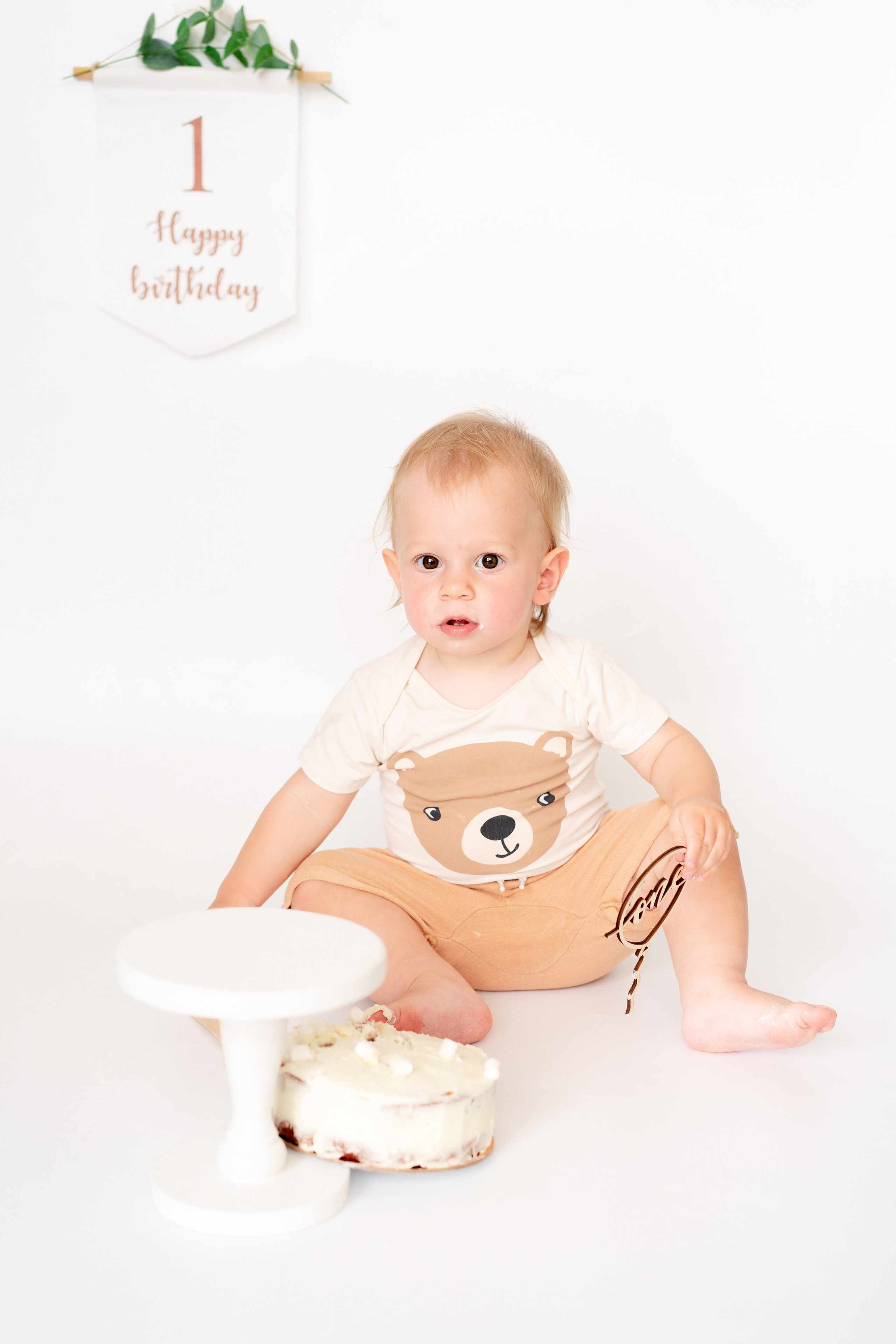 Крушение торта, Smash cake. Детская, семейная фотостудия в Санкт-Петербурге