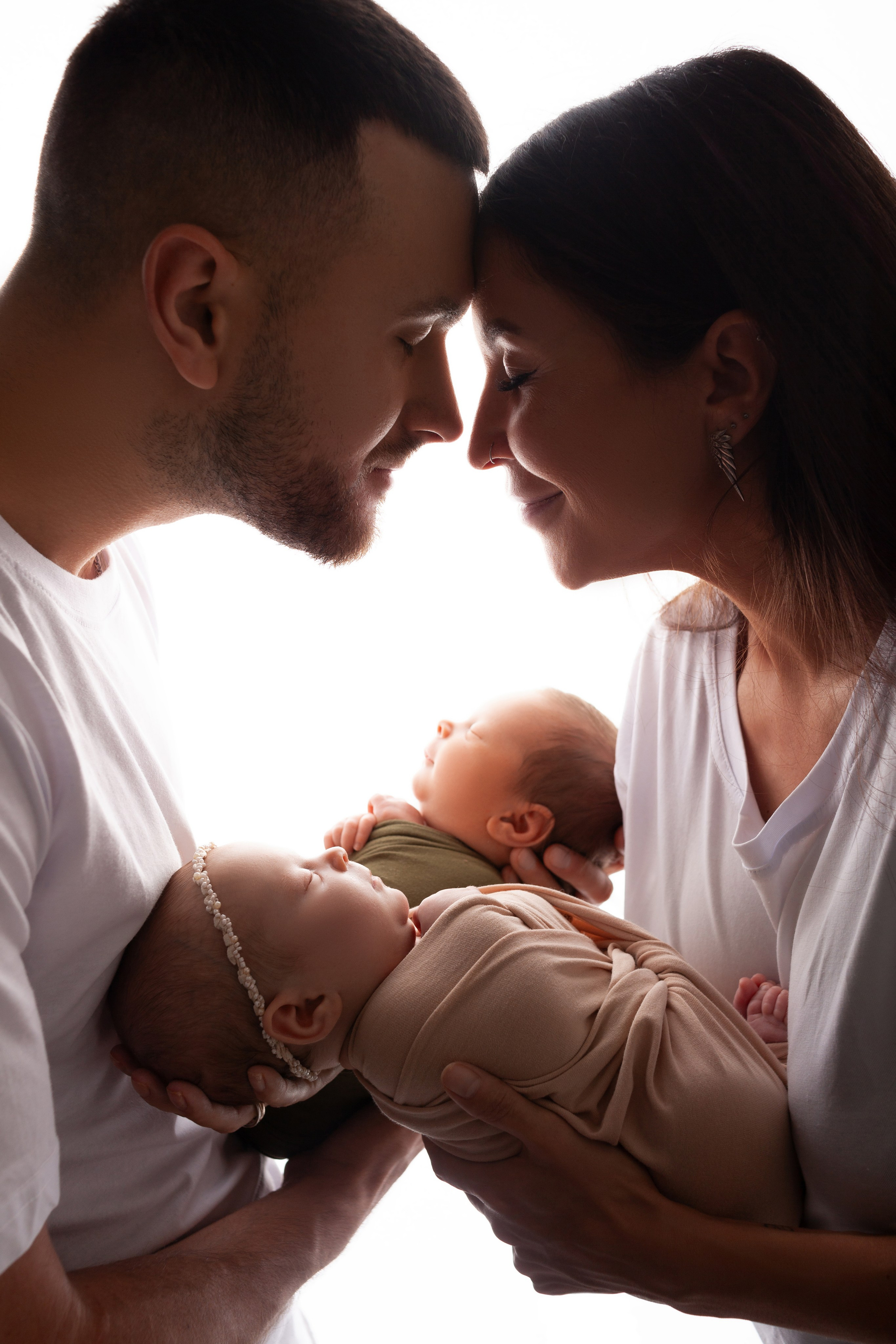 Двойня. Фотограф новорожденных г. Подольск, г. Жуковский, весь юг Москвы и Моск.обл