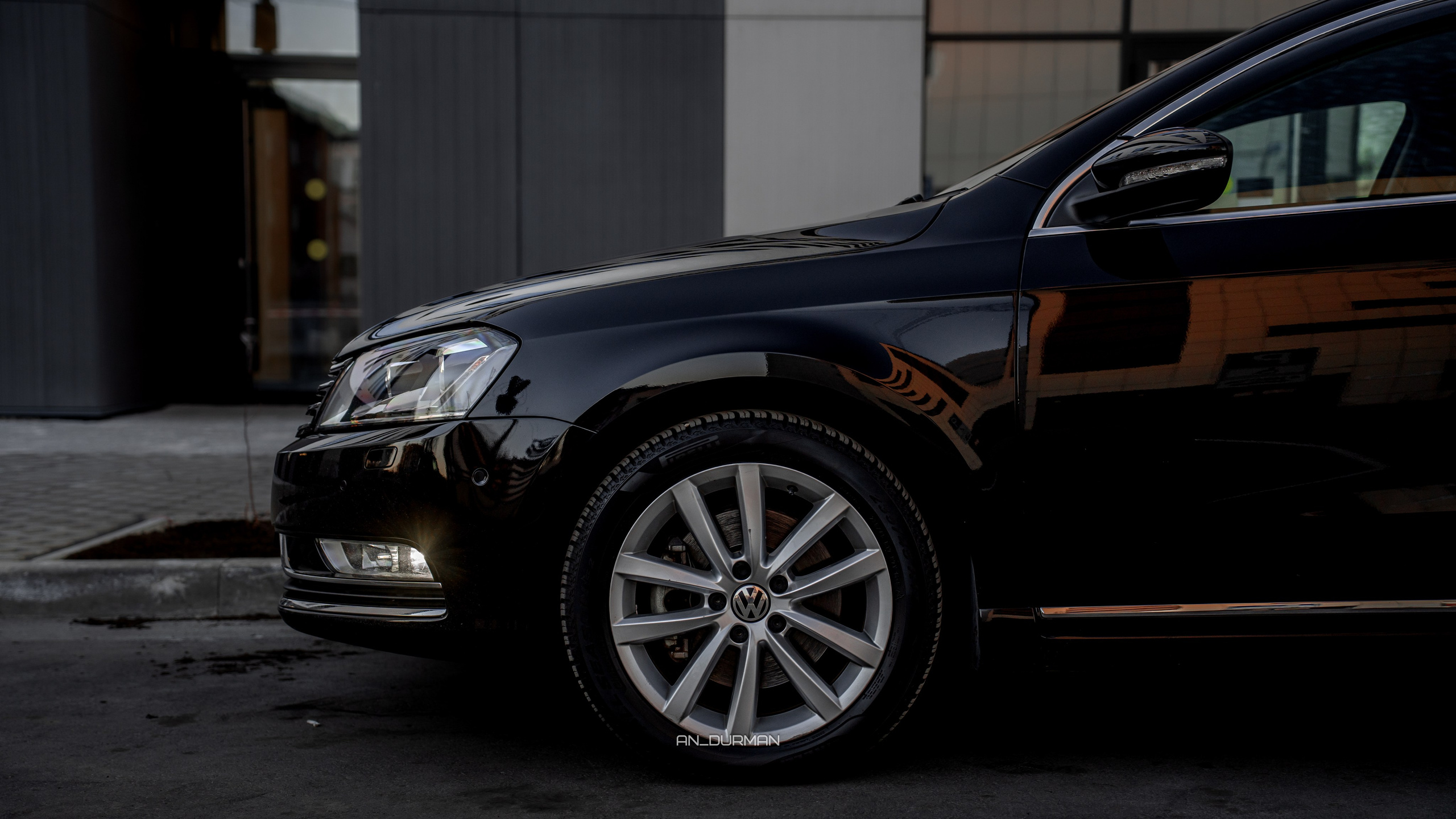 Volkswagen Passat. Фотограф, видеограф и пилот дрона на Байкале
