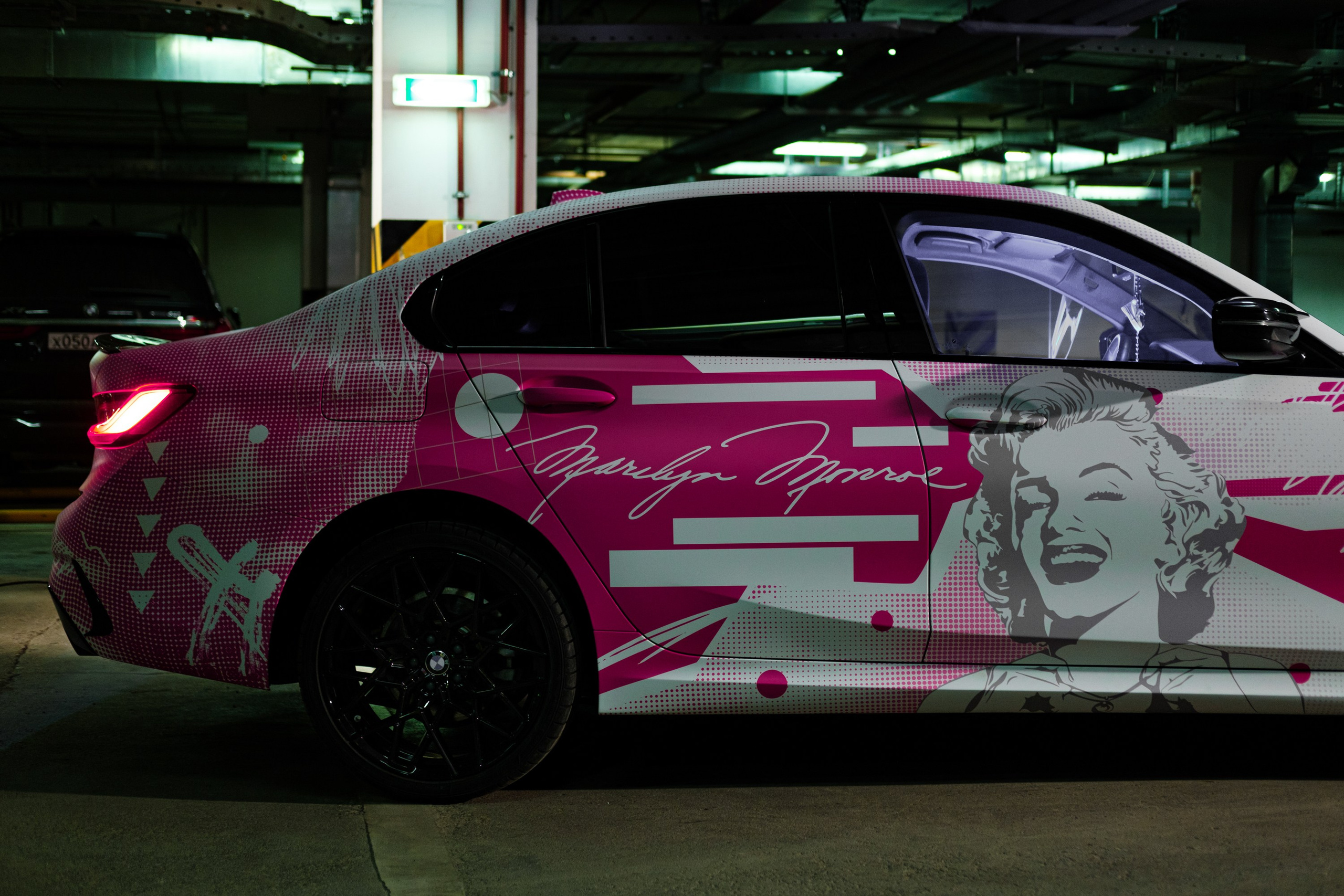 Винилография на BMW 3 G20. Студия дизайна и оклейки авто Barmaley Design