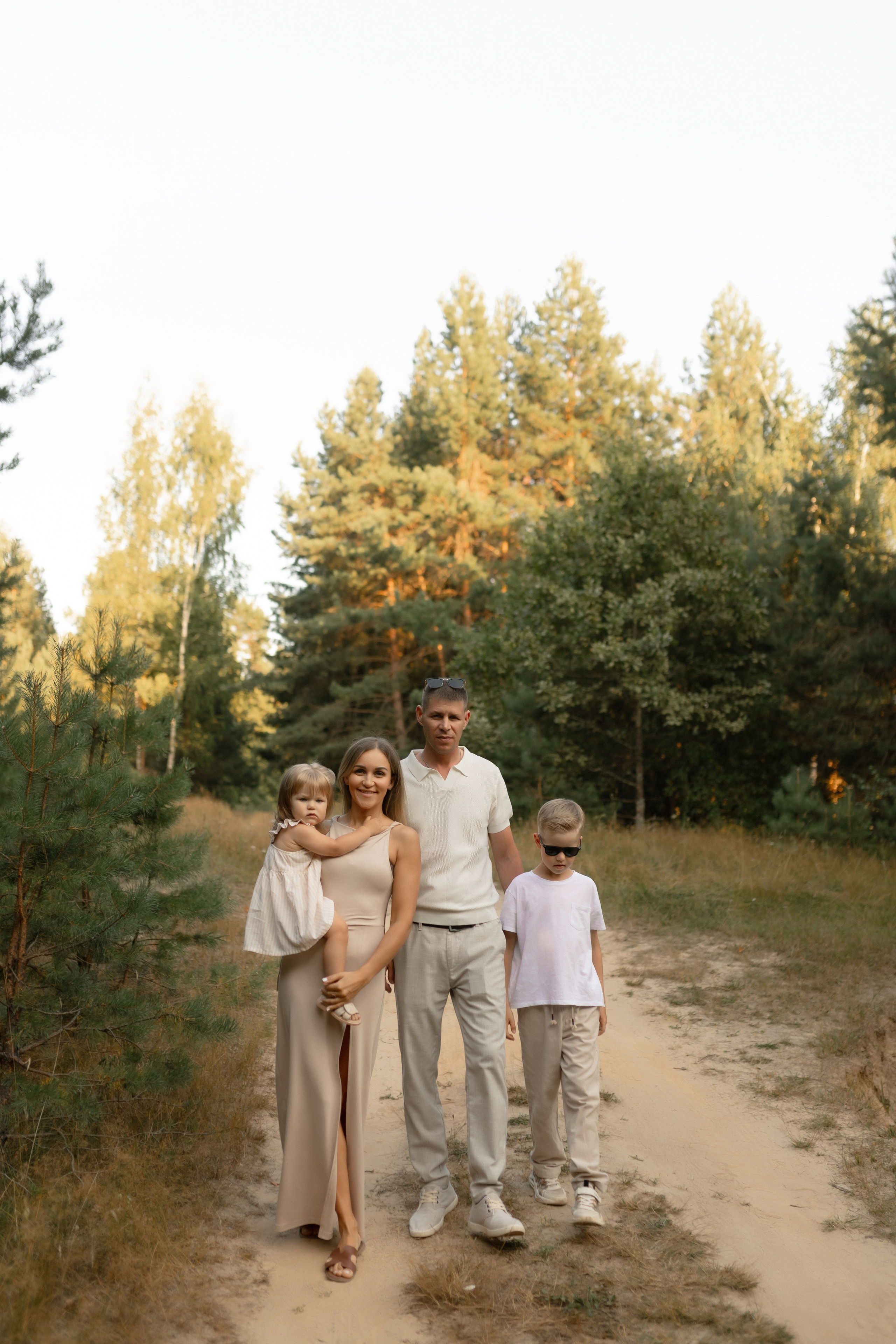 Алексей, Мария, Ваня и Варя. Фотограф Татьяна Семенова