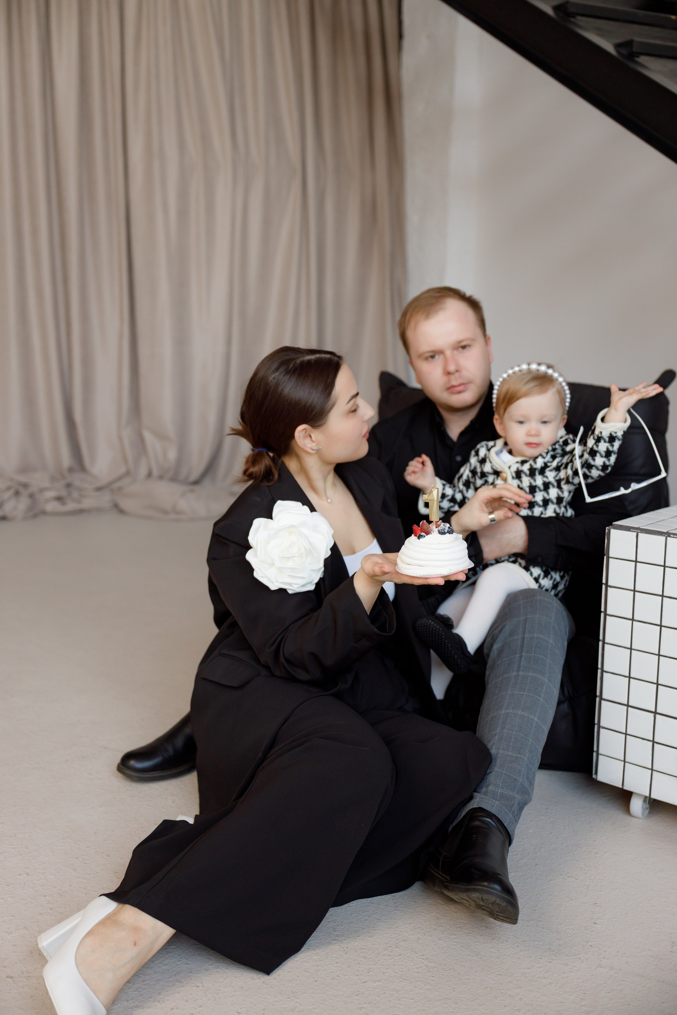 Таисии годик. Семейный и детский фотограф в Челябинске Елена Вышегородцева