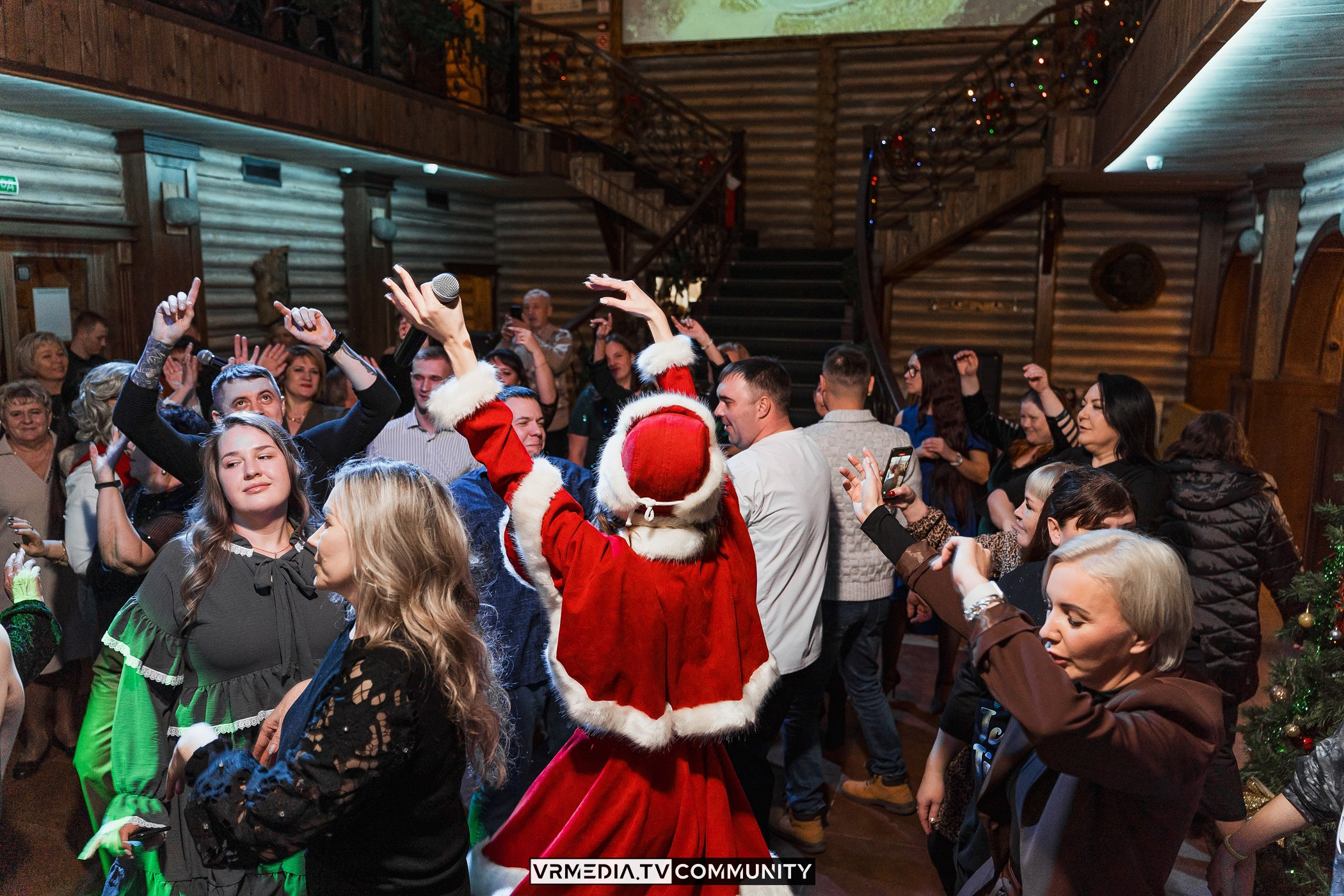 Новогодний вечер у «Петровича»