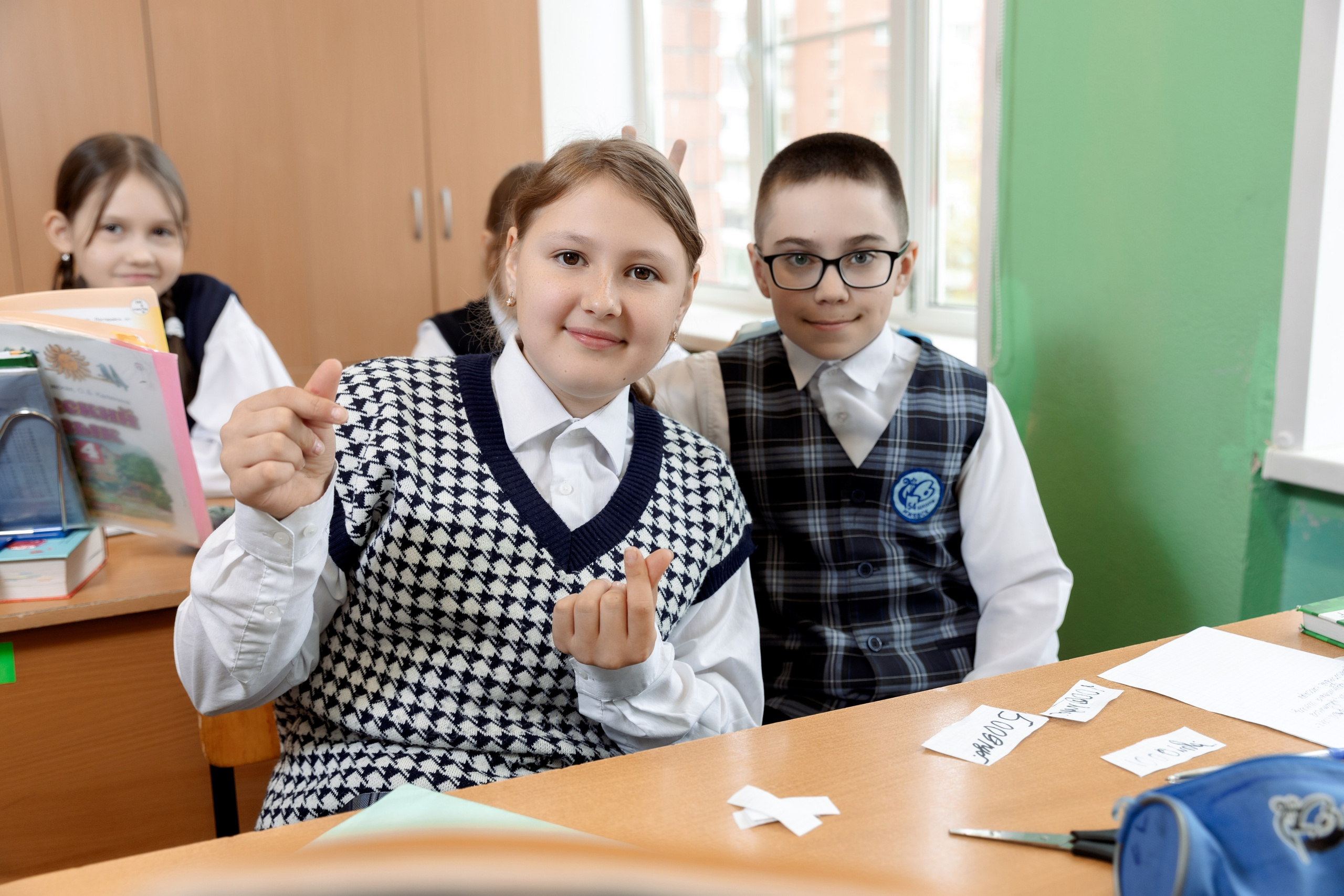 Школа 54 4А кл (2023-24) 2 часовая фотосессия в школе. Свадебный и Семейный фотограф г. Ижевск Гульназ Солдатова. Гульназ фото