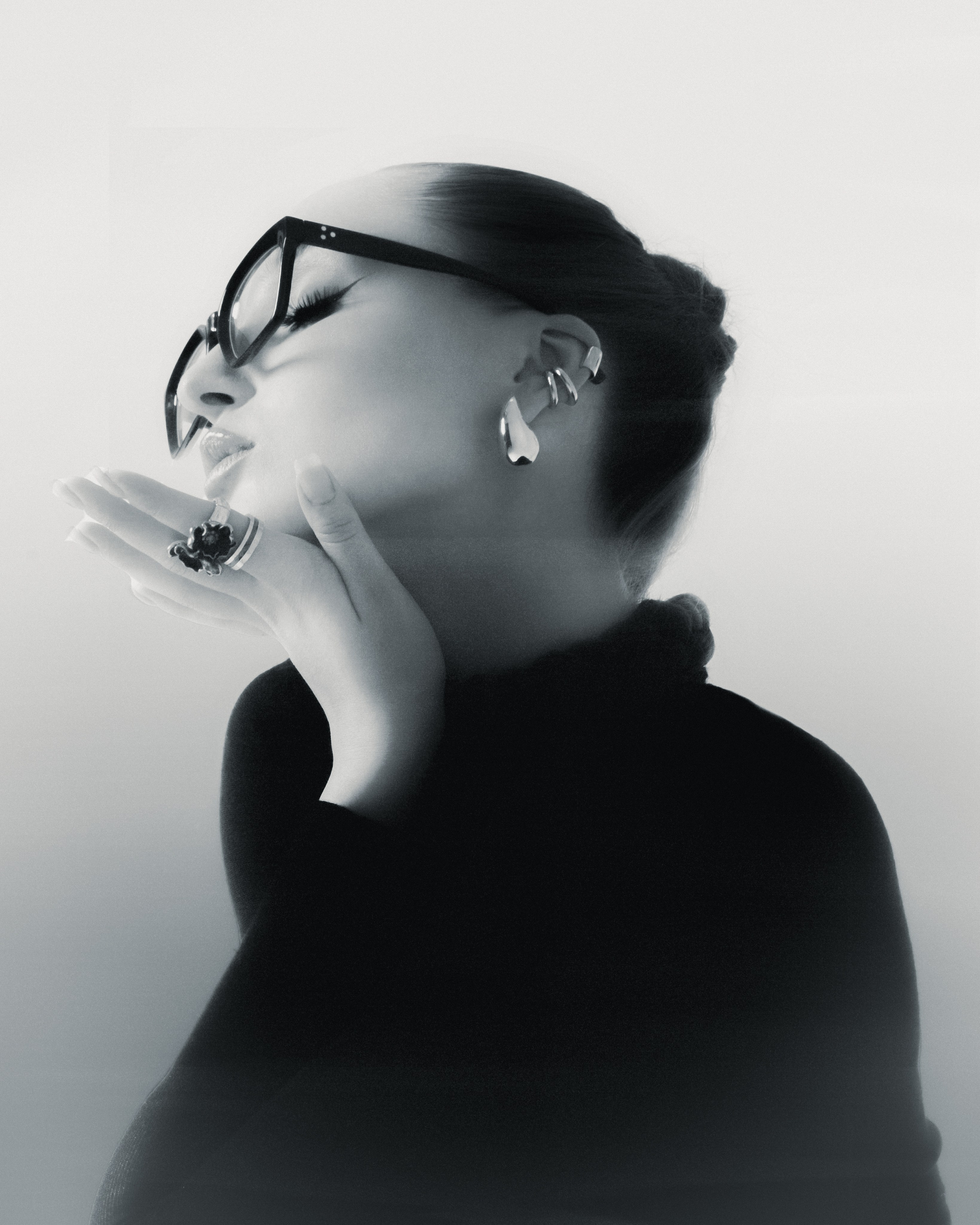 PERANYA — фотограф для брендов и людей. Москва