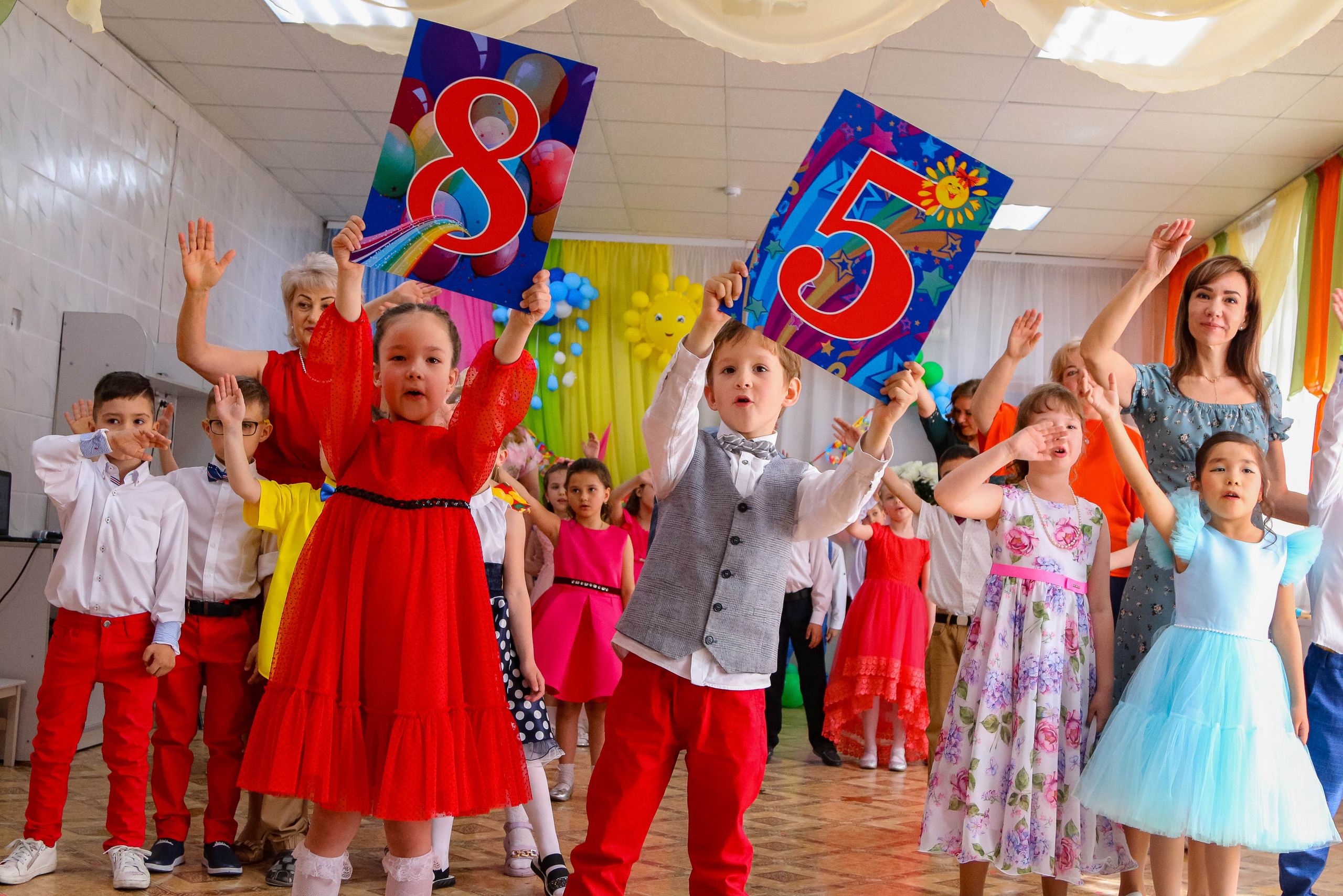 Выпускной в детском саду. Фотограф Григорьева Ольга. Портретная, семейная съёмка, Love Stori, видеосъёмка в городе Чита. Выпускные альбомы, фотокниги