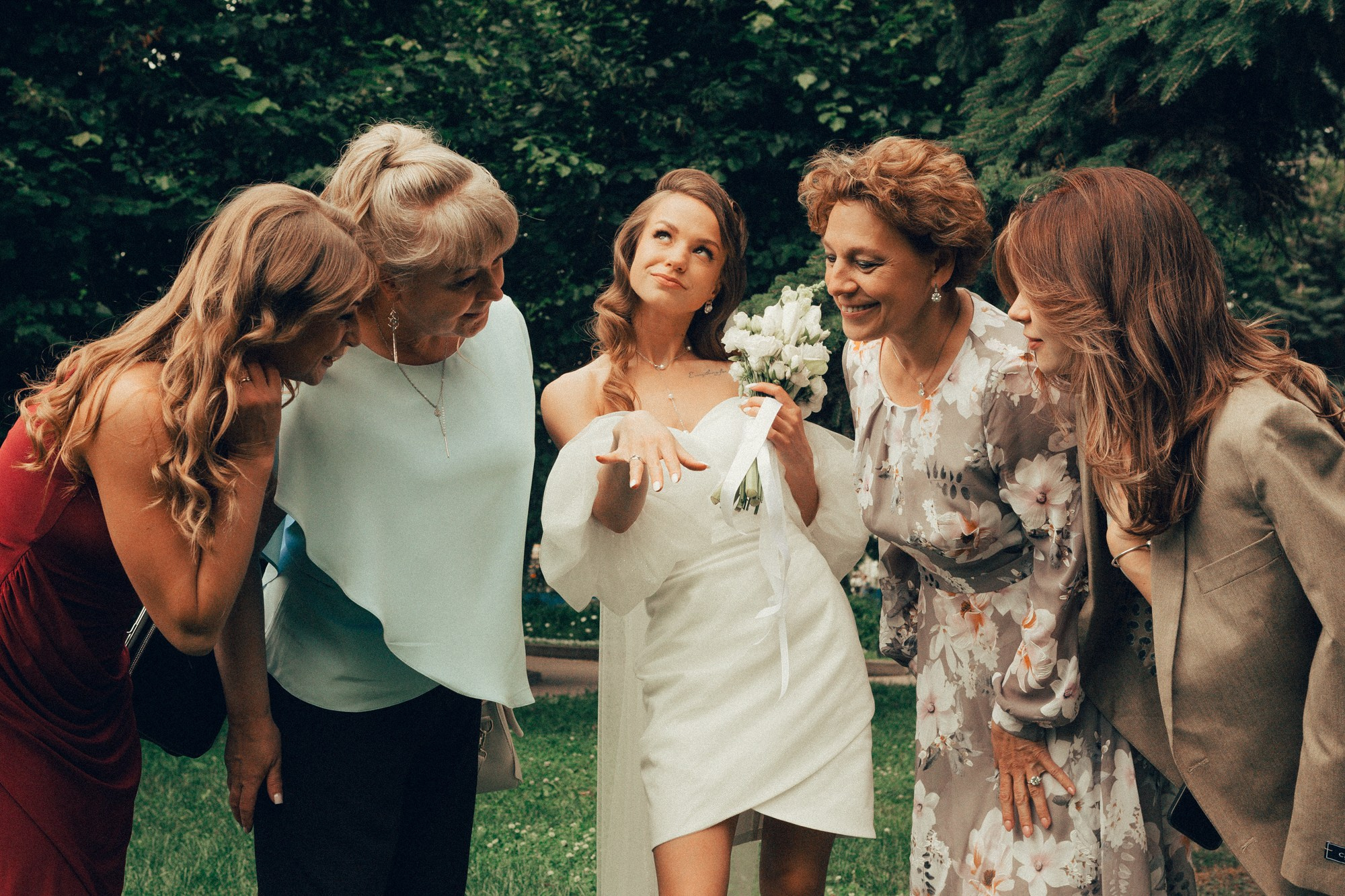 Это по любви