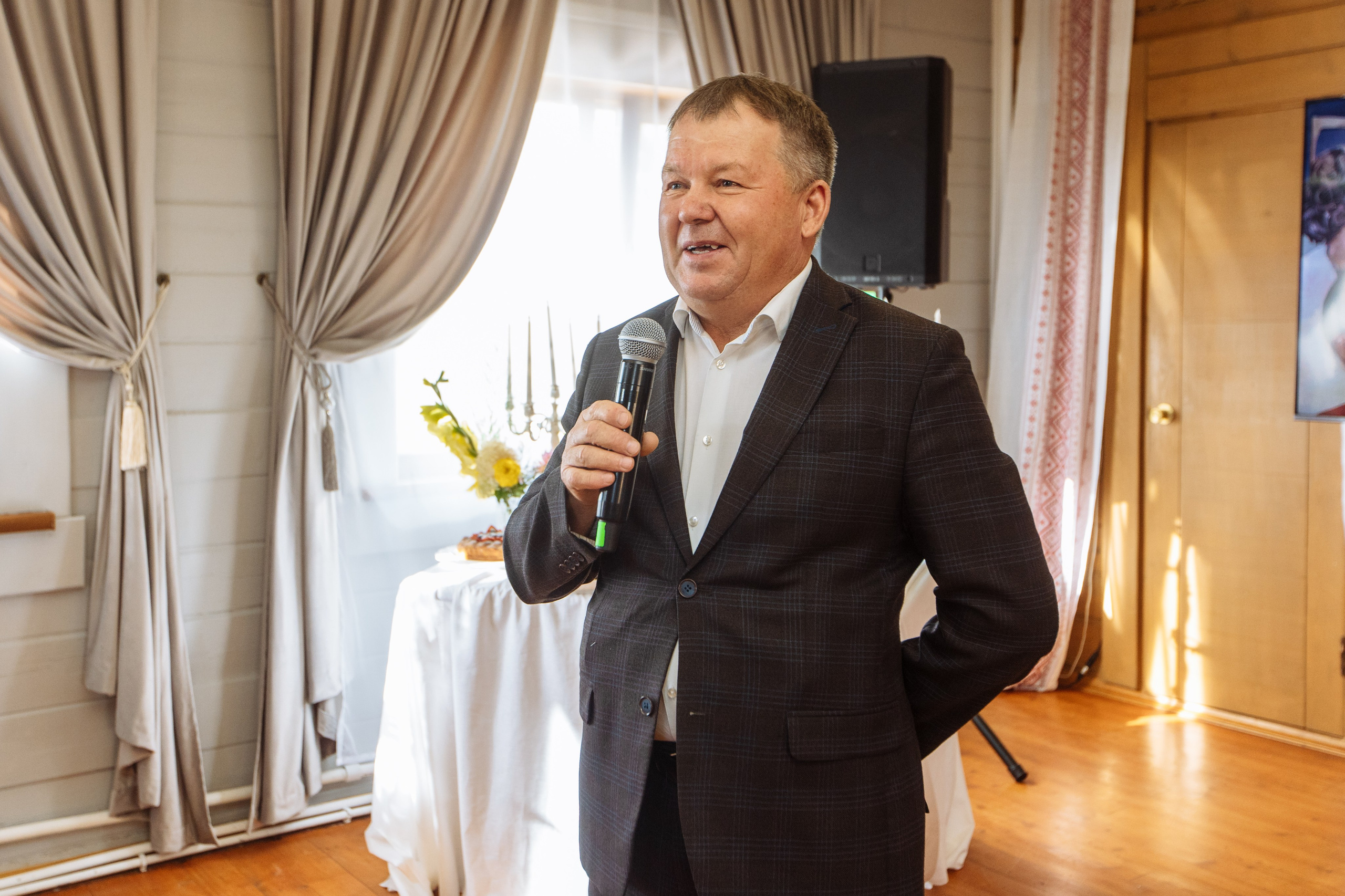 «Иван Васильевич меняет профессию» Юбилей. Свадебный и семейный фотограф в Улан-Удэ