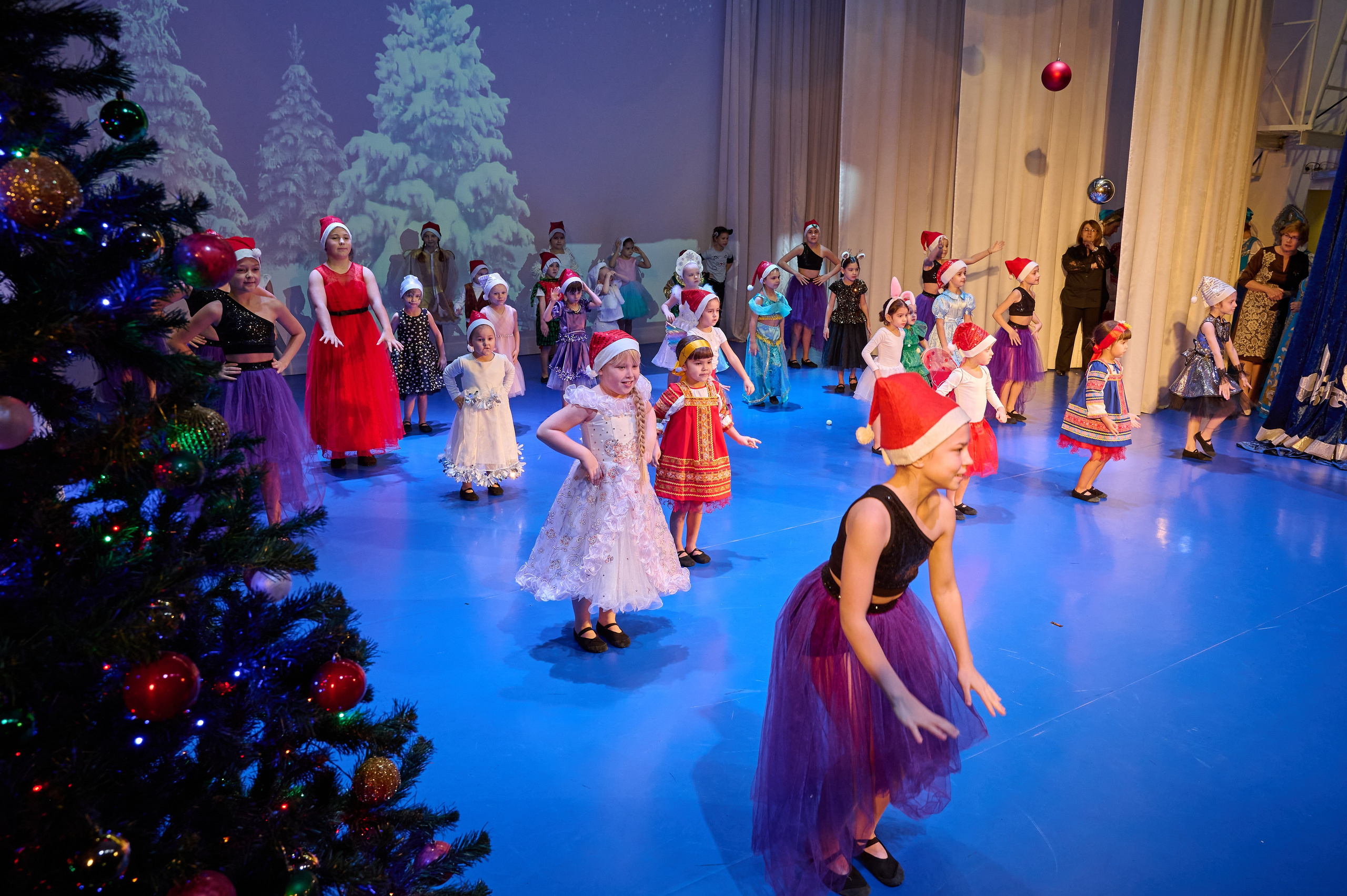 Концерт в ДК Марьина роща. Жизнь курорта Кабардинка в фотографиях