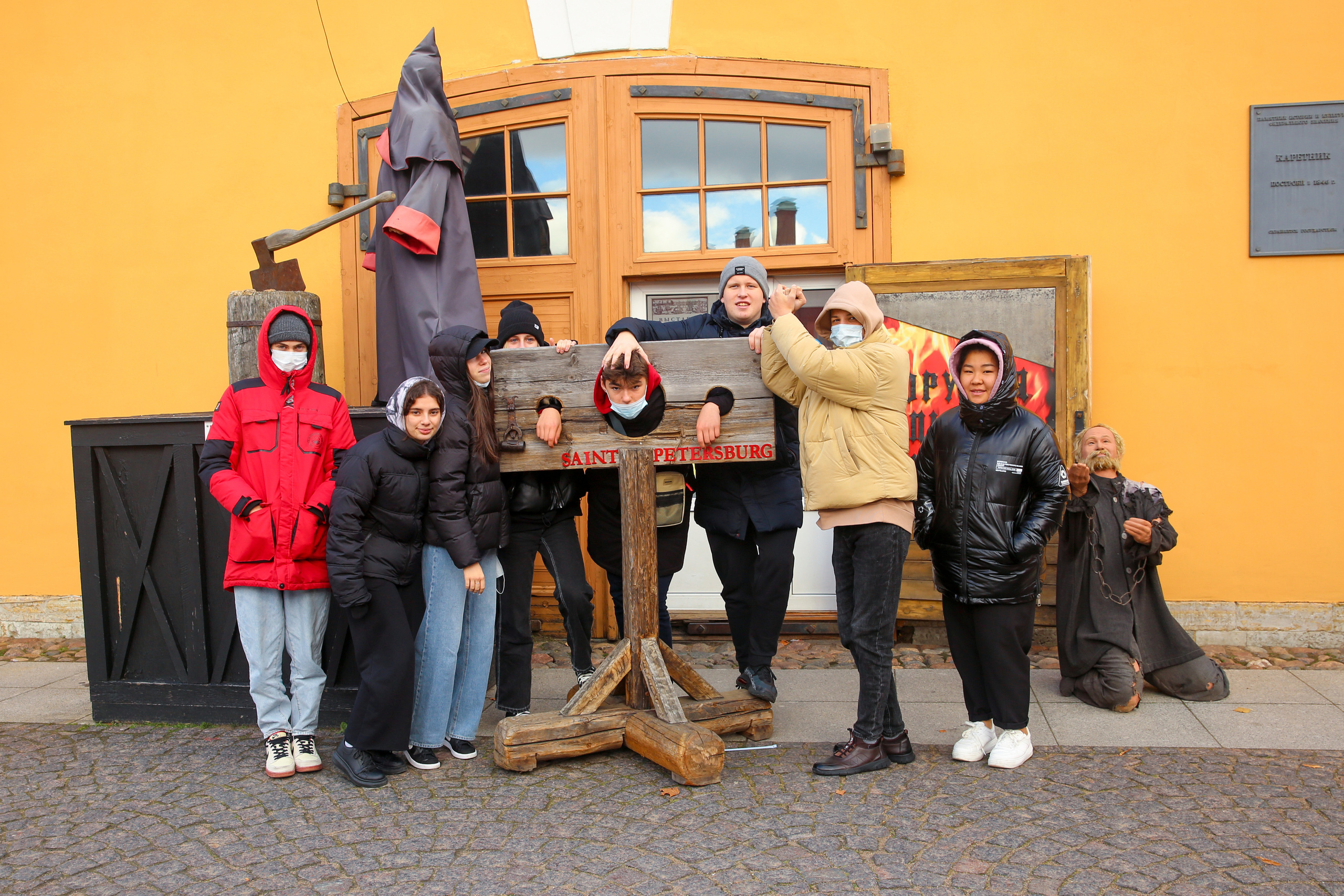 Коллажи 9-11 класс. Школьные фотоальбомы, фотосессии, шаблоны фотокниг, школьный фотограф