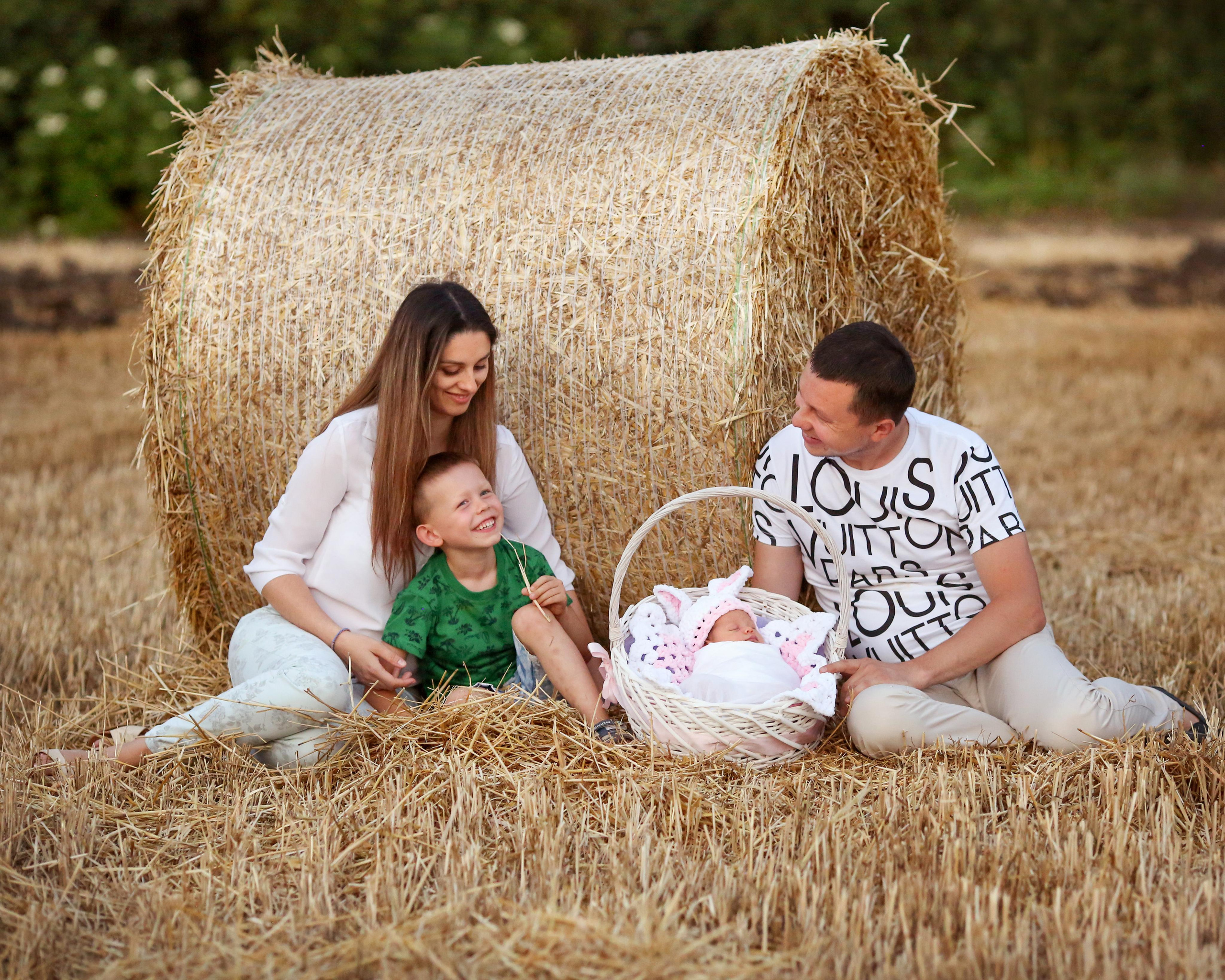 Семья Лихогруд. Школьные фотоальбомы, фотосессии, шаблоны фотокниг, школьный фотограф
