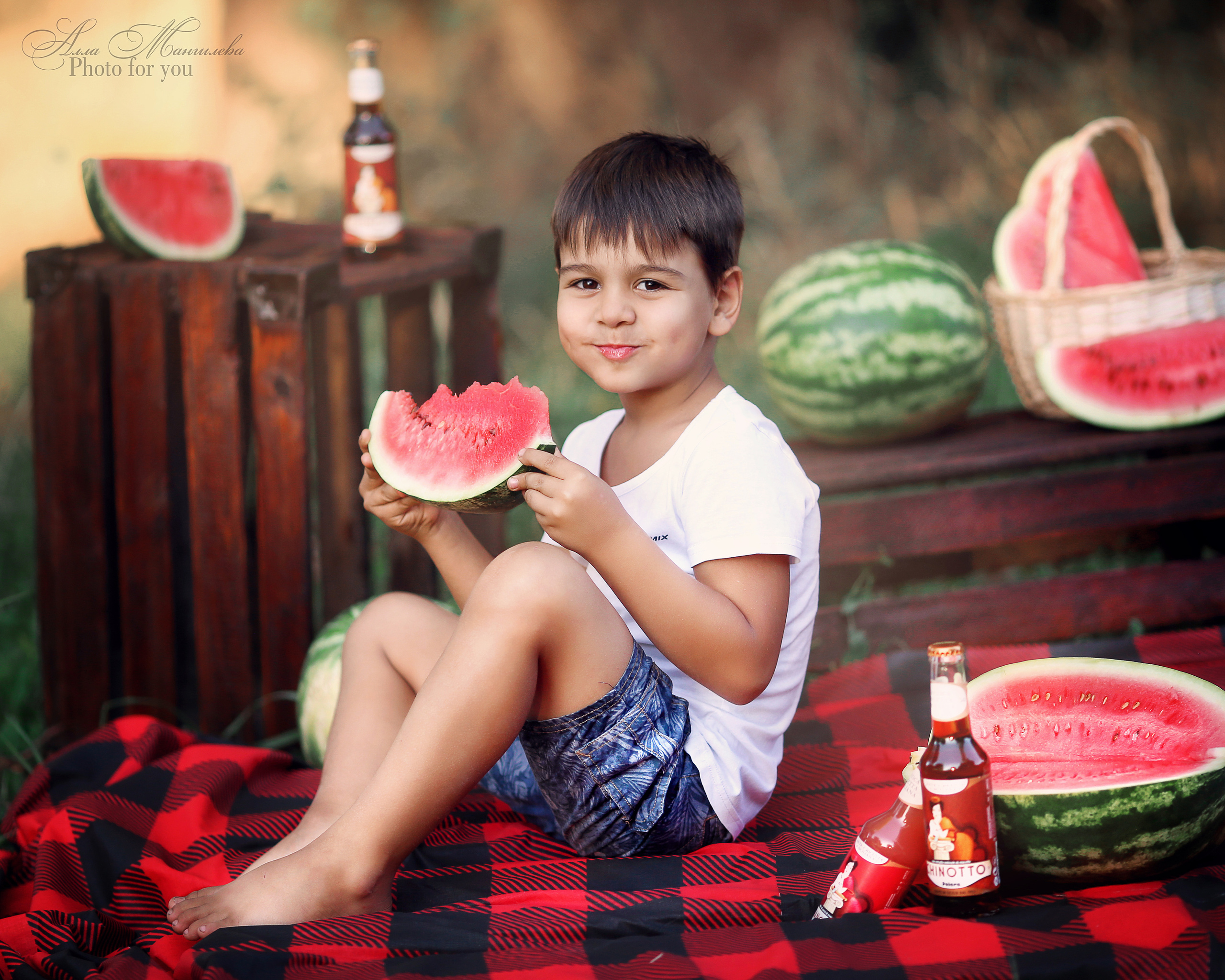 Михаэль. Школьные фотоальбомы, фотосессии, шаблоны фотокниг, школьный фотограф