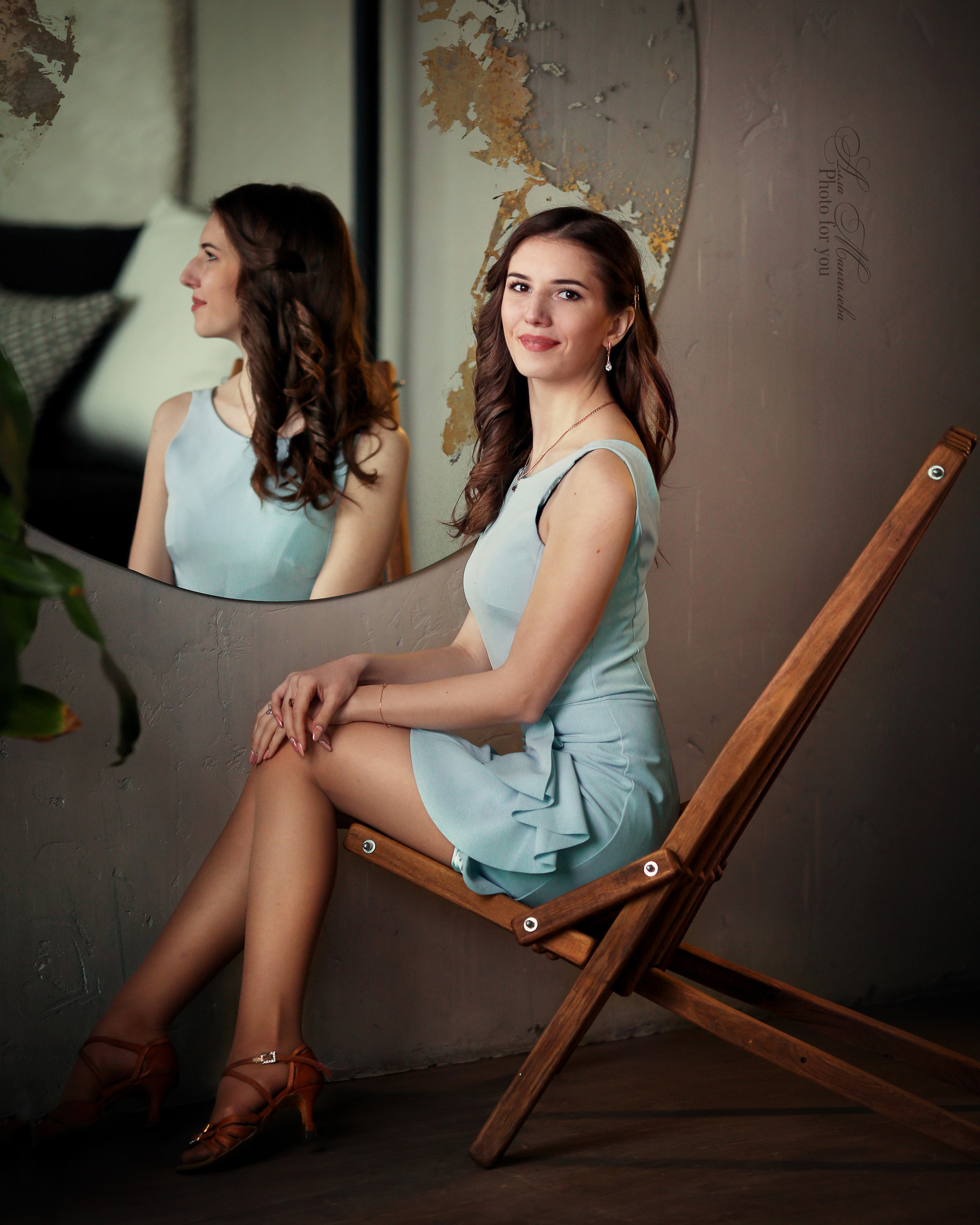 Юлия. Школьные фотоальбомы, фотосессии, шаблоны фотокниг, школьный фотограф