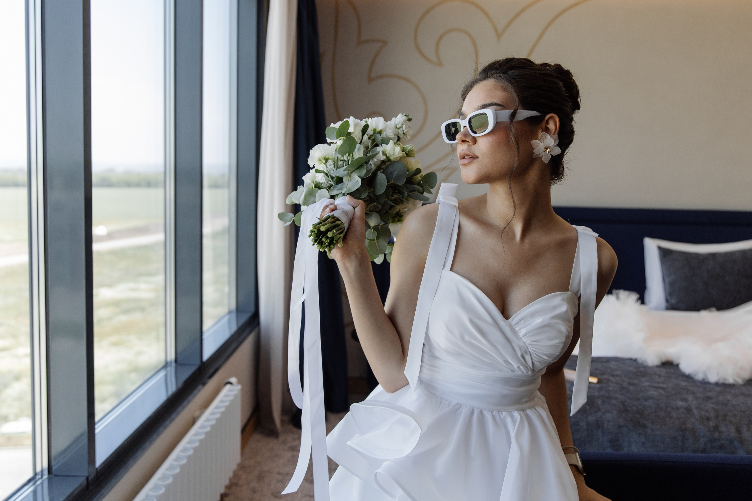 First of all, it's not the planes. Свадебный фотограф в Казани, РТ, РФ Миннуллин Динар