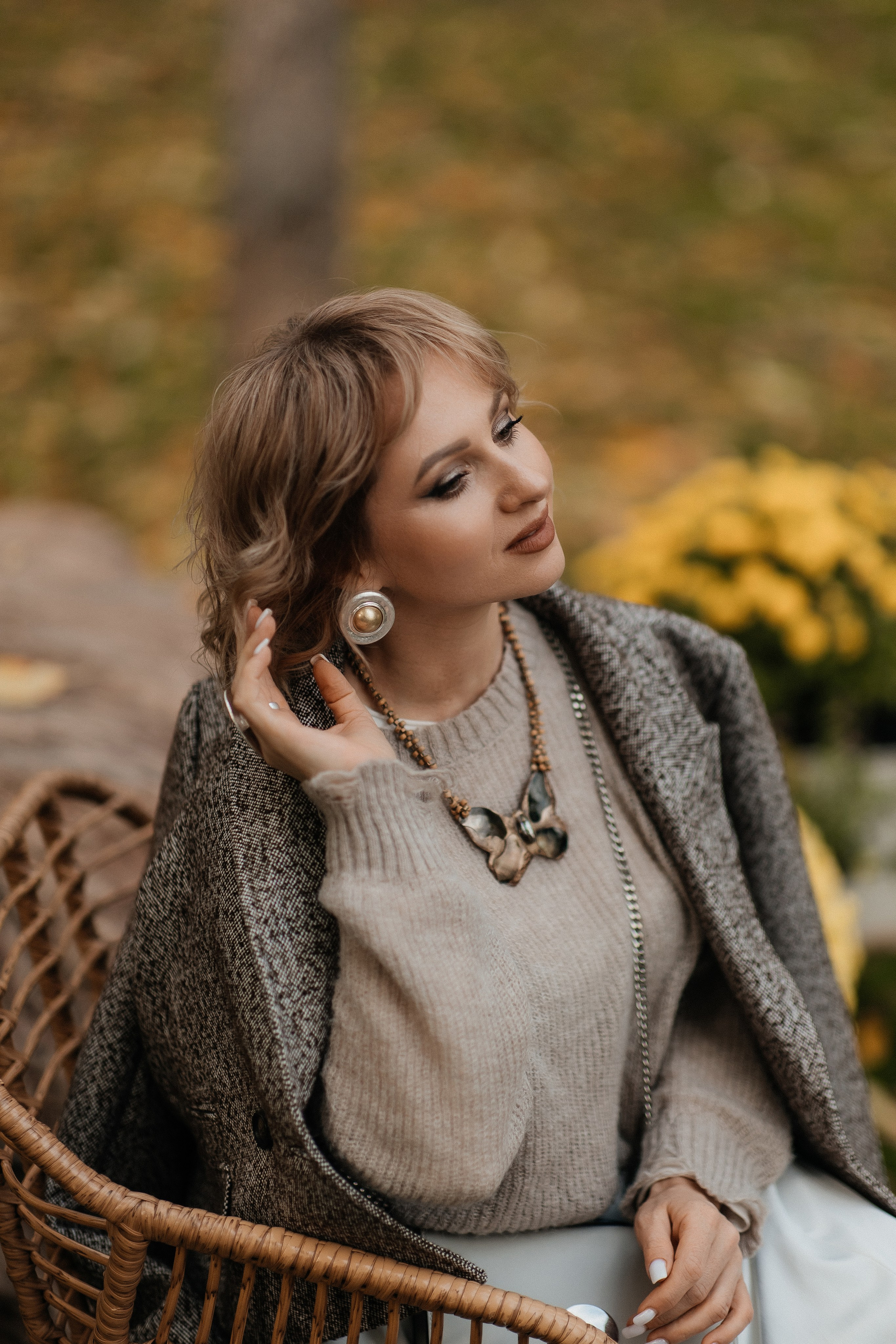 Маша и осень