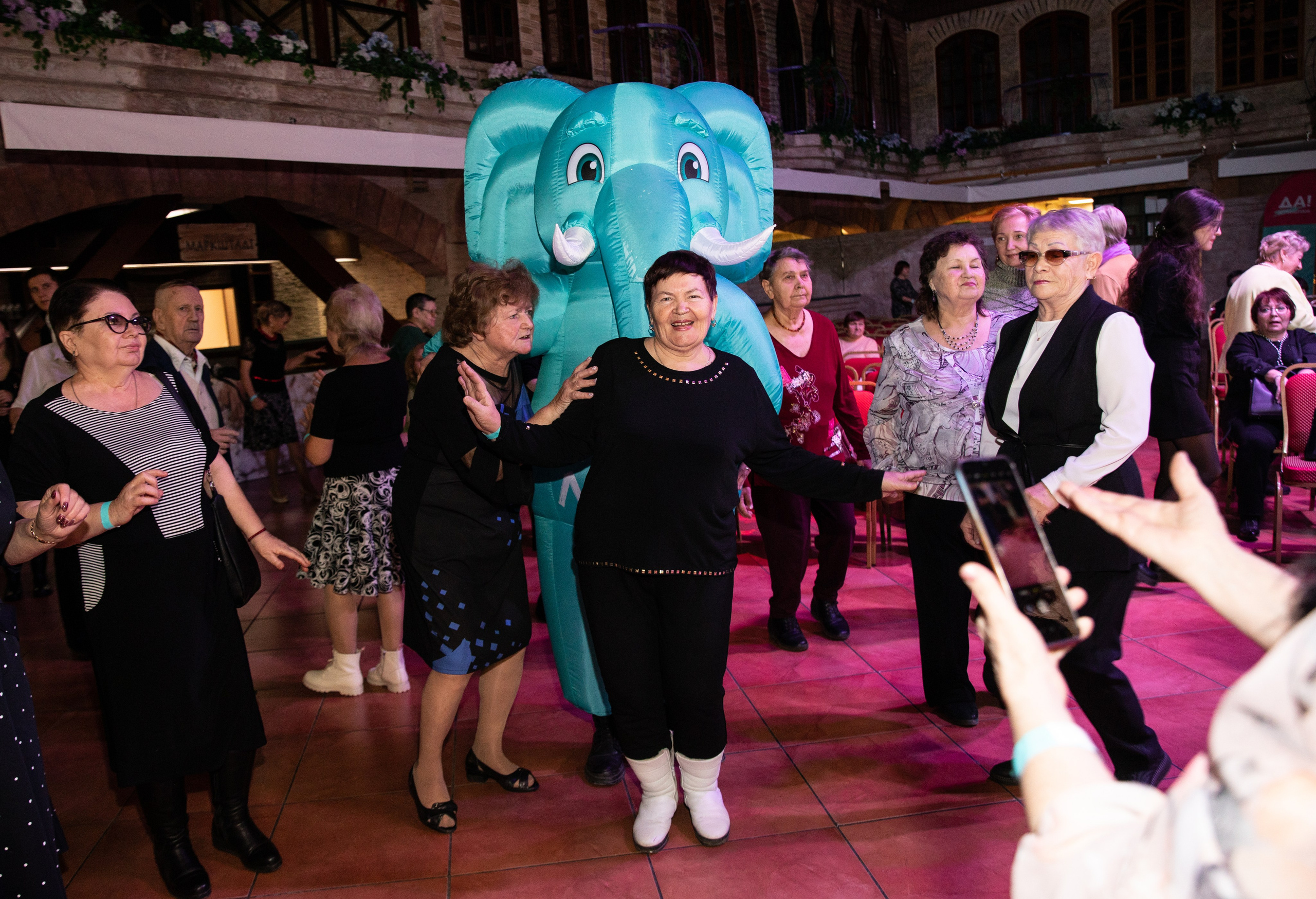 Жить по-новому 2026. Репортажный и свадебный фотограф в Челябинске Елисеев Павел