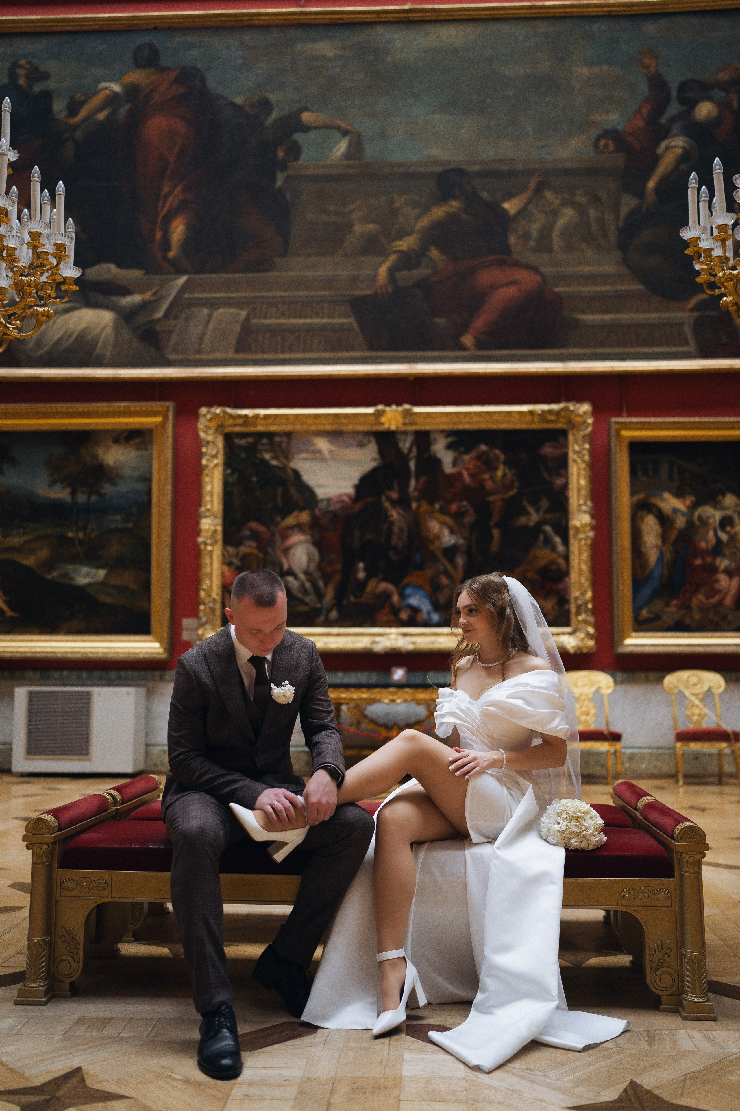 Дмитрий и Кира (Эрмитаж). Свадебный фотограф в Санкт-Петербурге