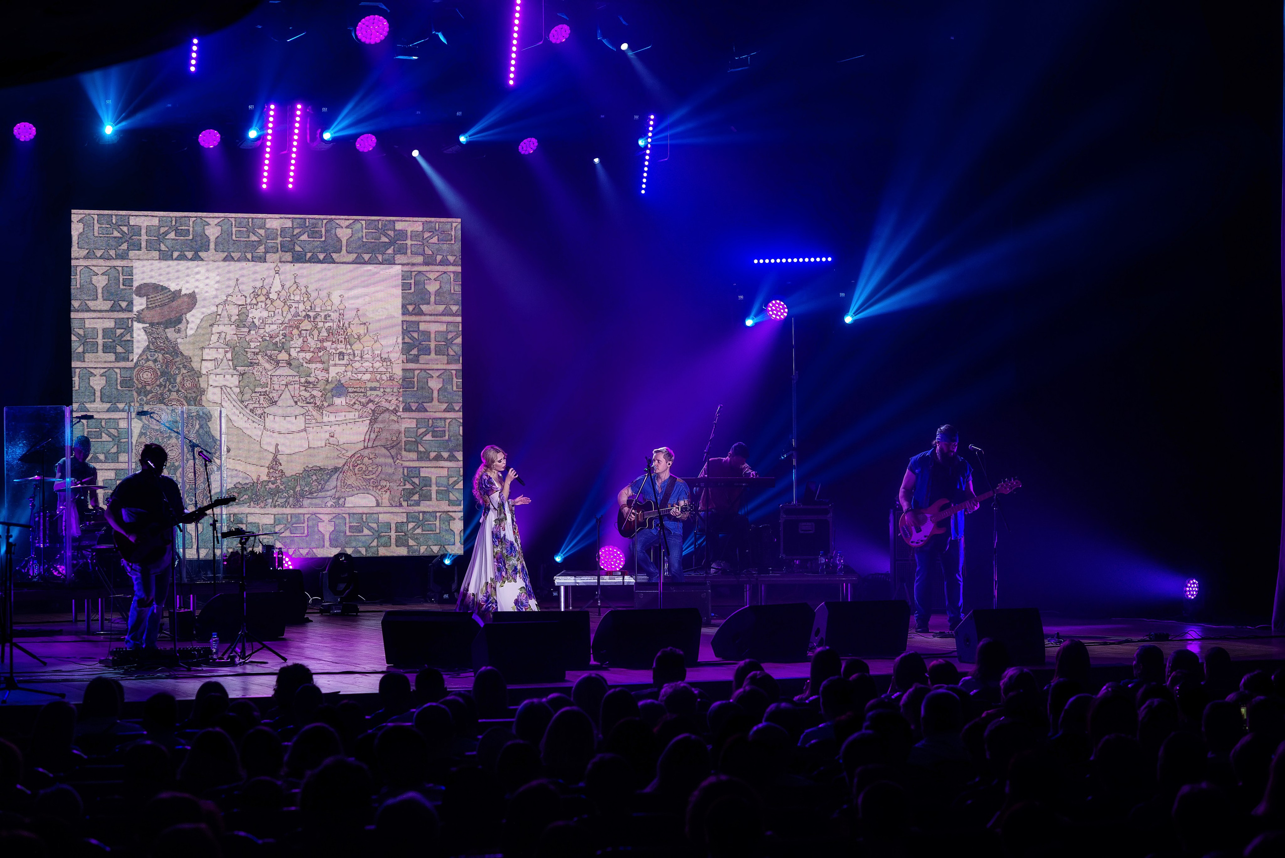 Концерт Пелагеи. Школьный, фэшн фотограф в Тюмени и в России Ирина Королева