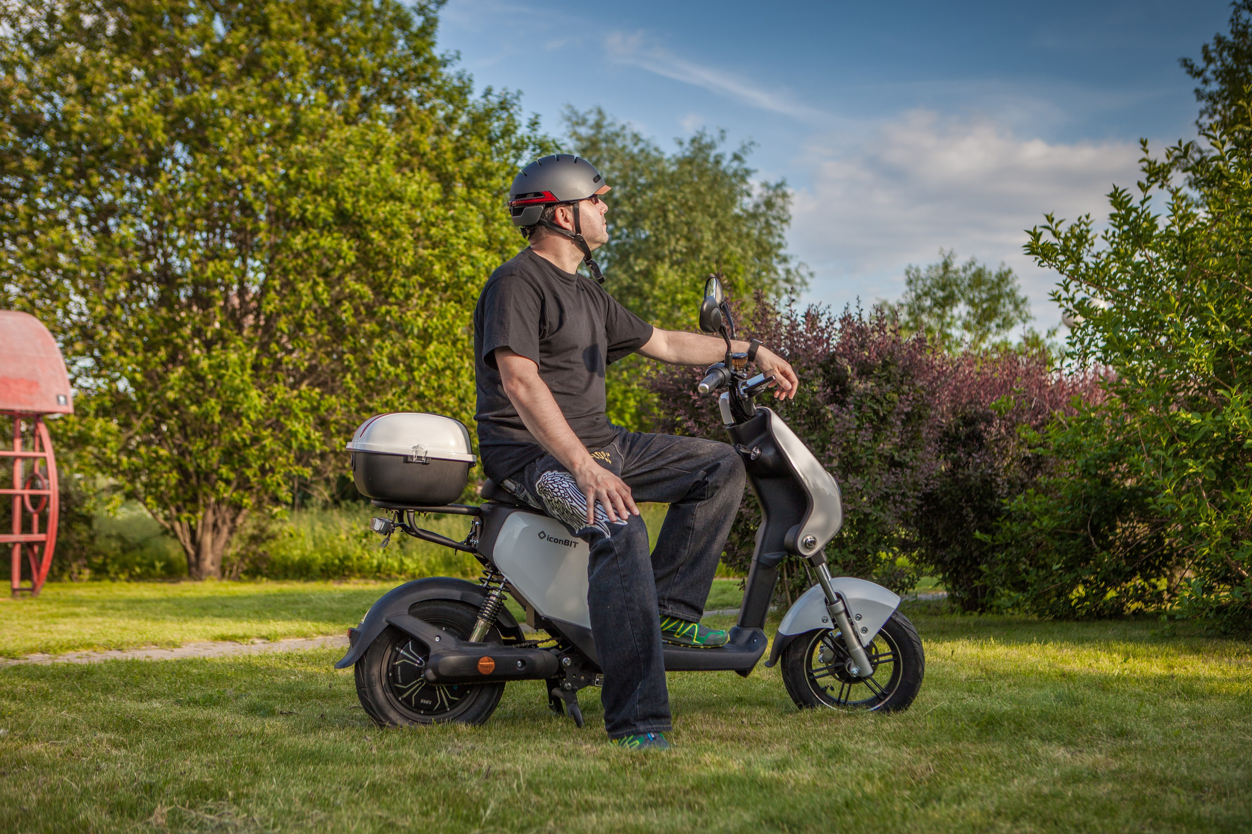 Самокаты. Фотография, ретушь, сканирование, восстановление старых фото, интерьерная съёмка, студия. Данилов Александр, Москва