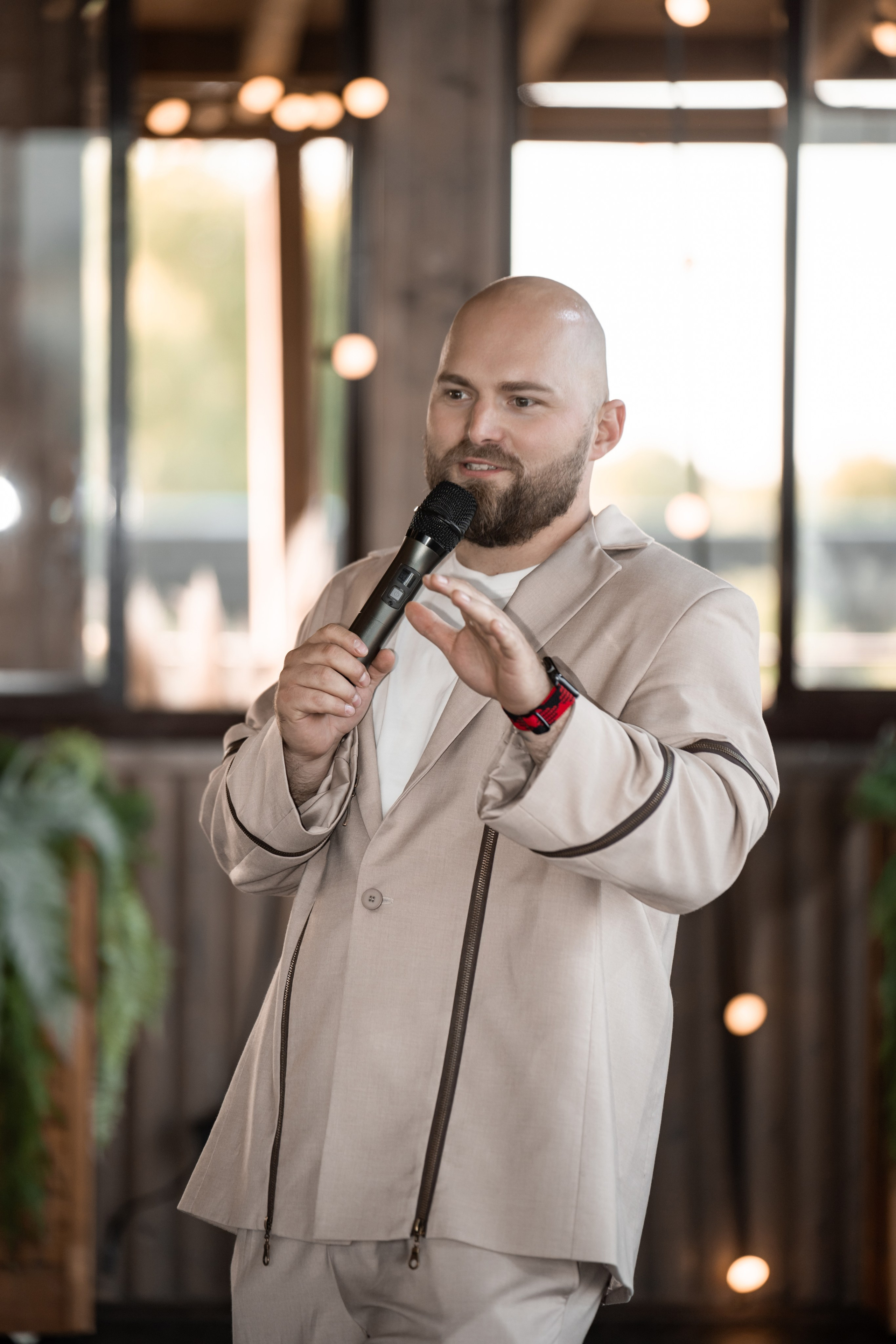 2024. Богдан и Ирина. Свадебный и семейный фотограф в Москве и Европе Евгения Амелина