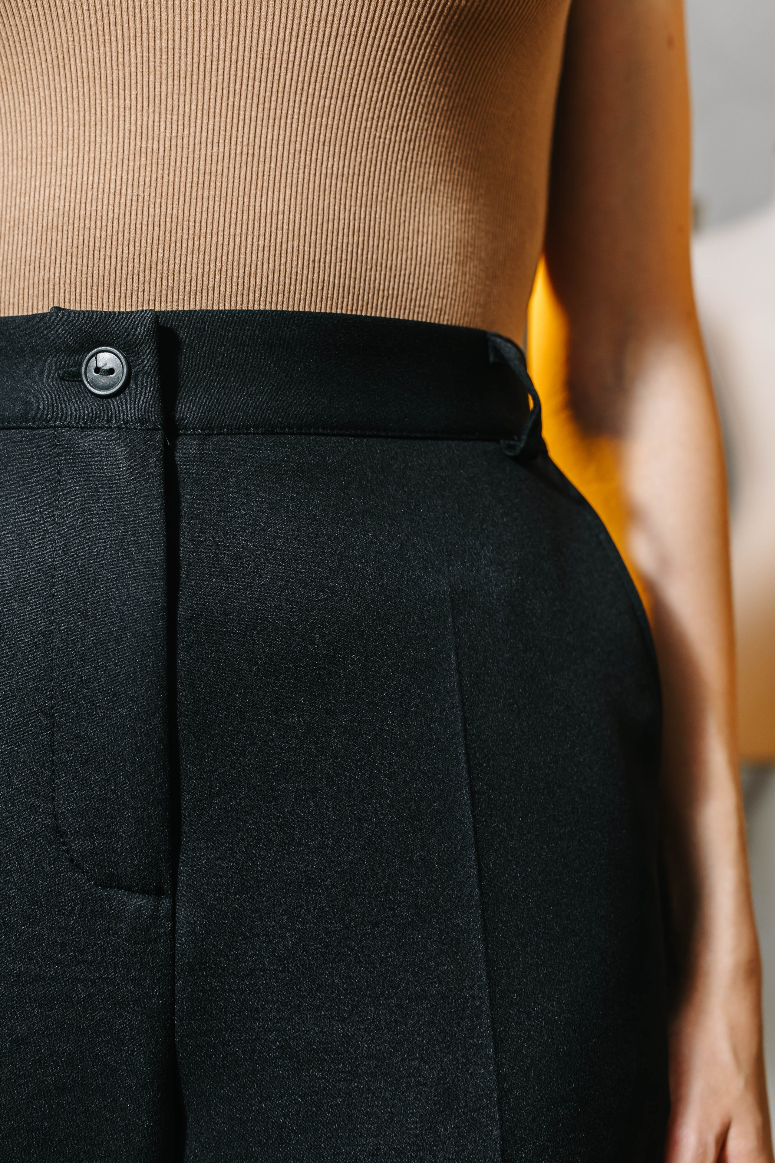 Реклама Брюк. Профессиональный фотограф